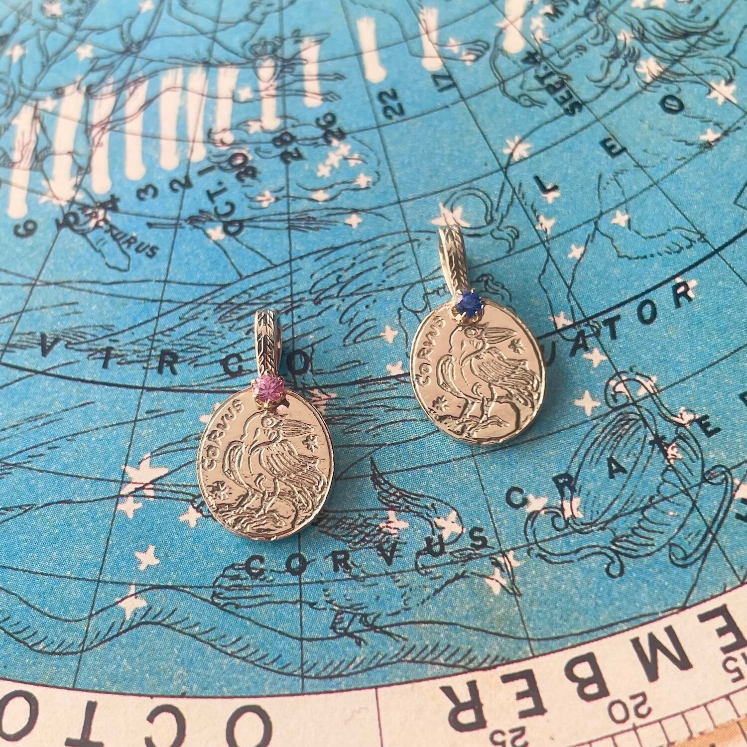 K10 Etched Pendant -Corvus&Sapphire / 10金製 エッチングペンダント・カラス座サファイア付