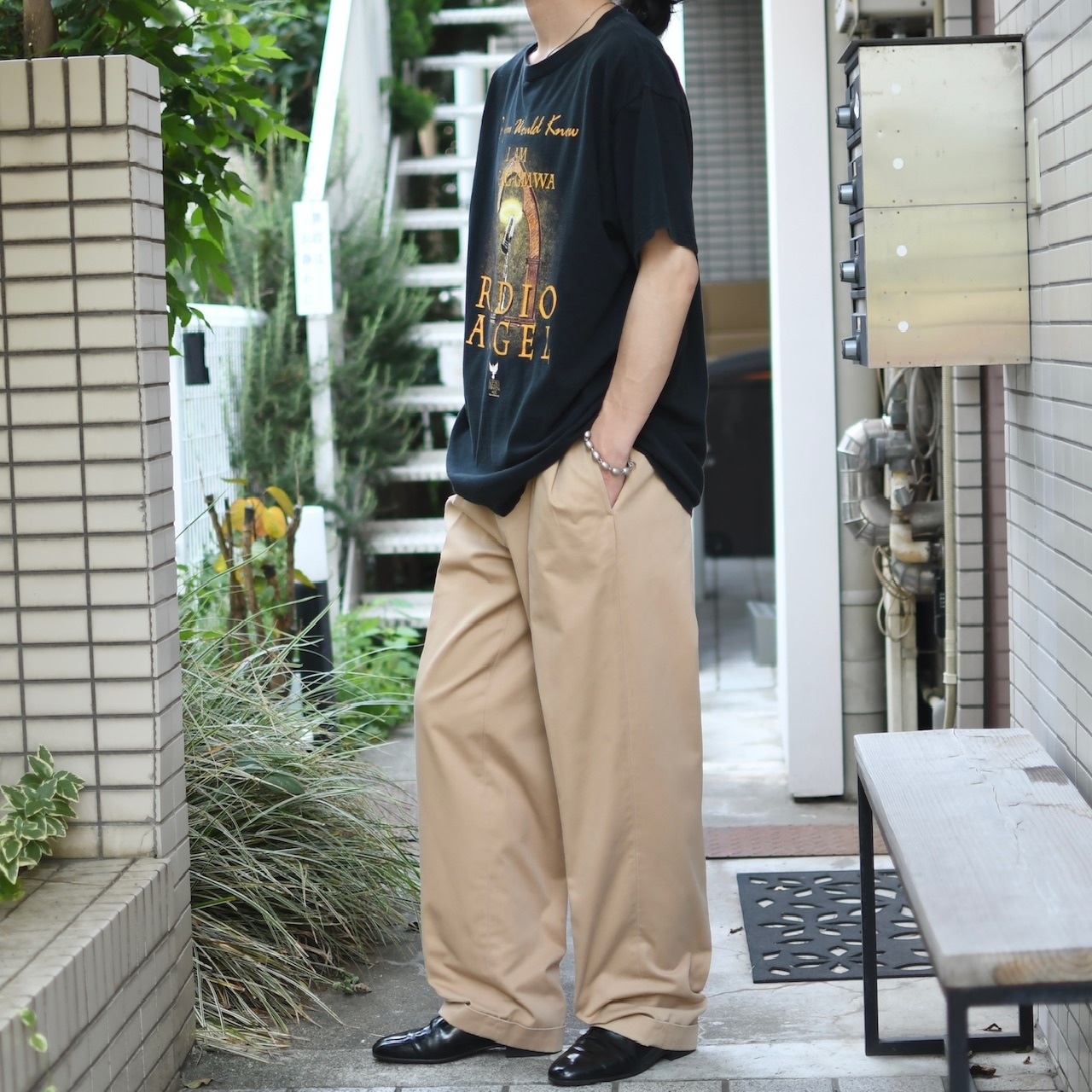 RADIO ANGLE print tee