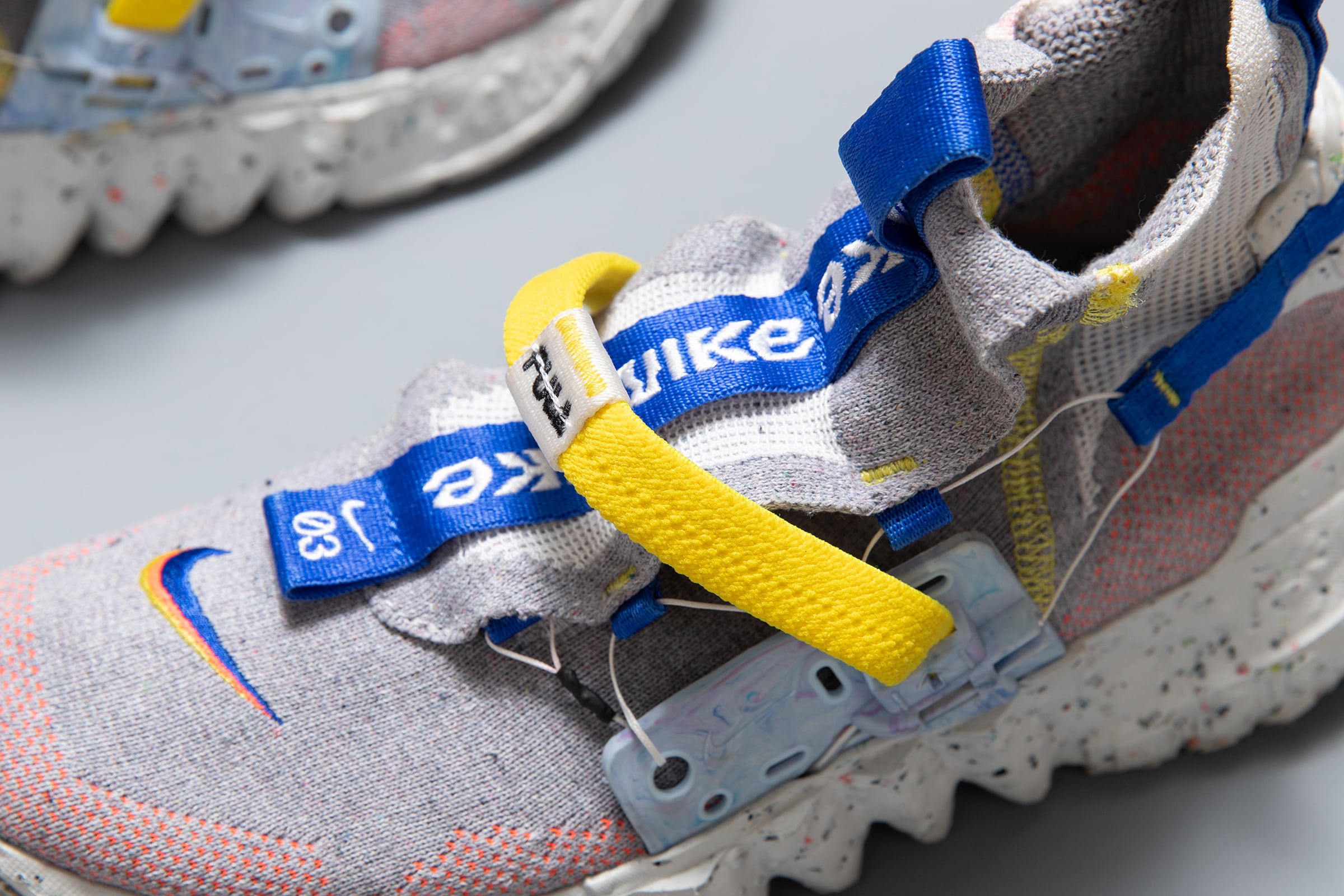 NIKE SPACE HIPPIE 03 | PLAYGROUND | スニーカーショップ