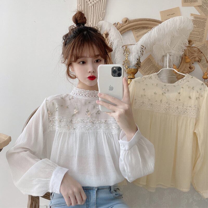 ホワイトシャツ スプリングスタイルブラウス レースカラー レッド 刺繍 春物 フラワーデザイン 萌量不足70064914234