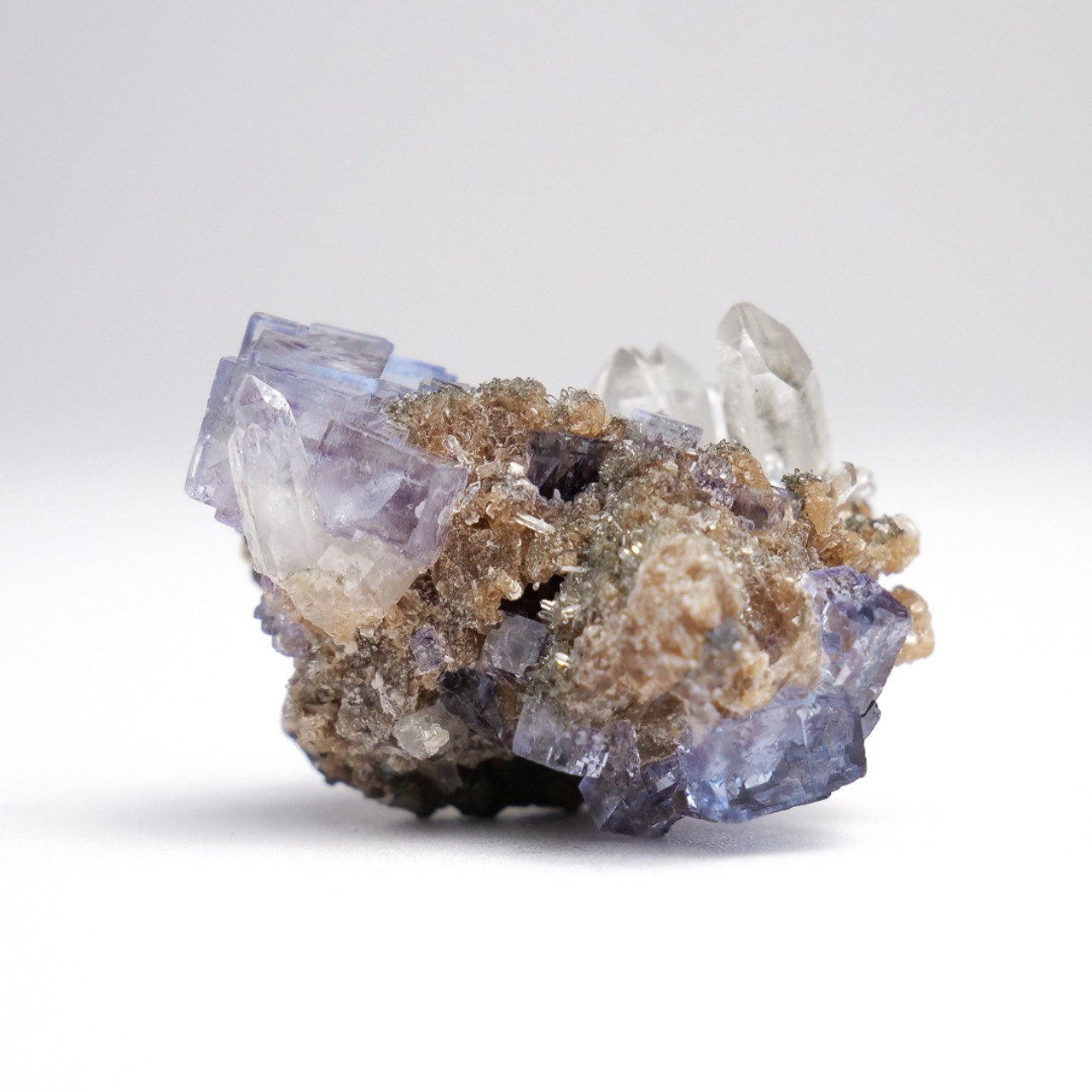 ヤオガンシャン産 フローライト 共生 / 原石 標本【C_3】