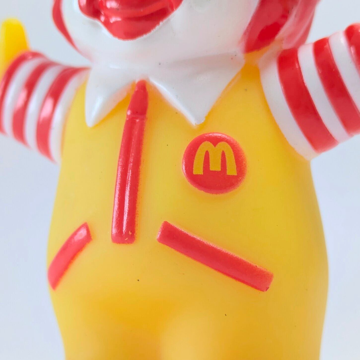 ☆ VINTAGE 2005 ☆【 McDonald's ( マクドナルド ) 】2005年マクドナルドミールトイ / 『 フィッシャープライス ロナルド / ドナルド ソフビトイ 』 ハッピーミール 〚アメリカン雑貨 アメトイ〛