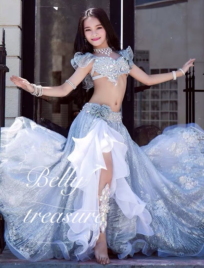 新品未使用トルコ製2点セットベリーダンス衣装(ホワイト×シルバー  