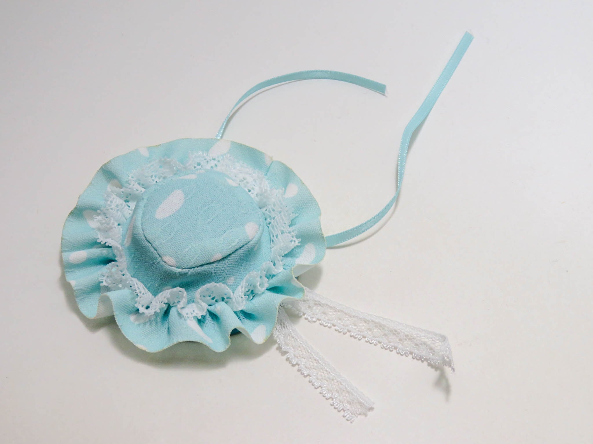 ねんどろいどどーる 台座 （共通）※金属部分の接着が機能しない場合が