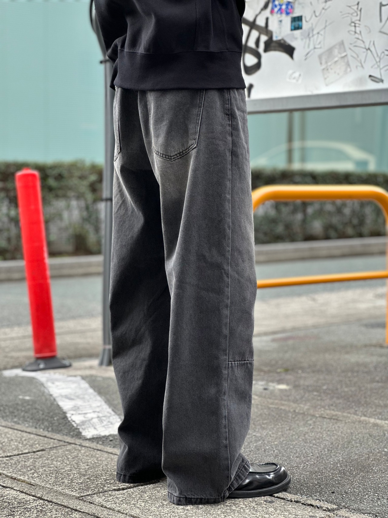 Straight Denim (Black)