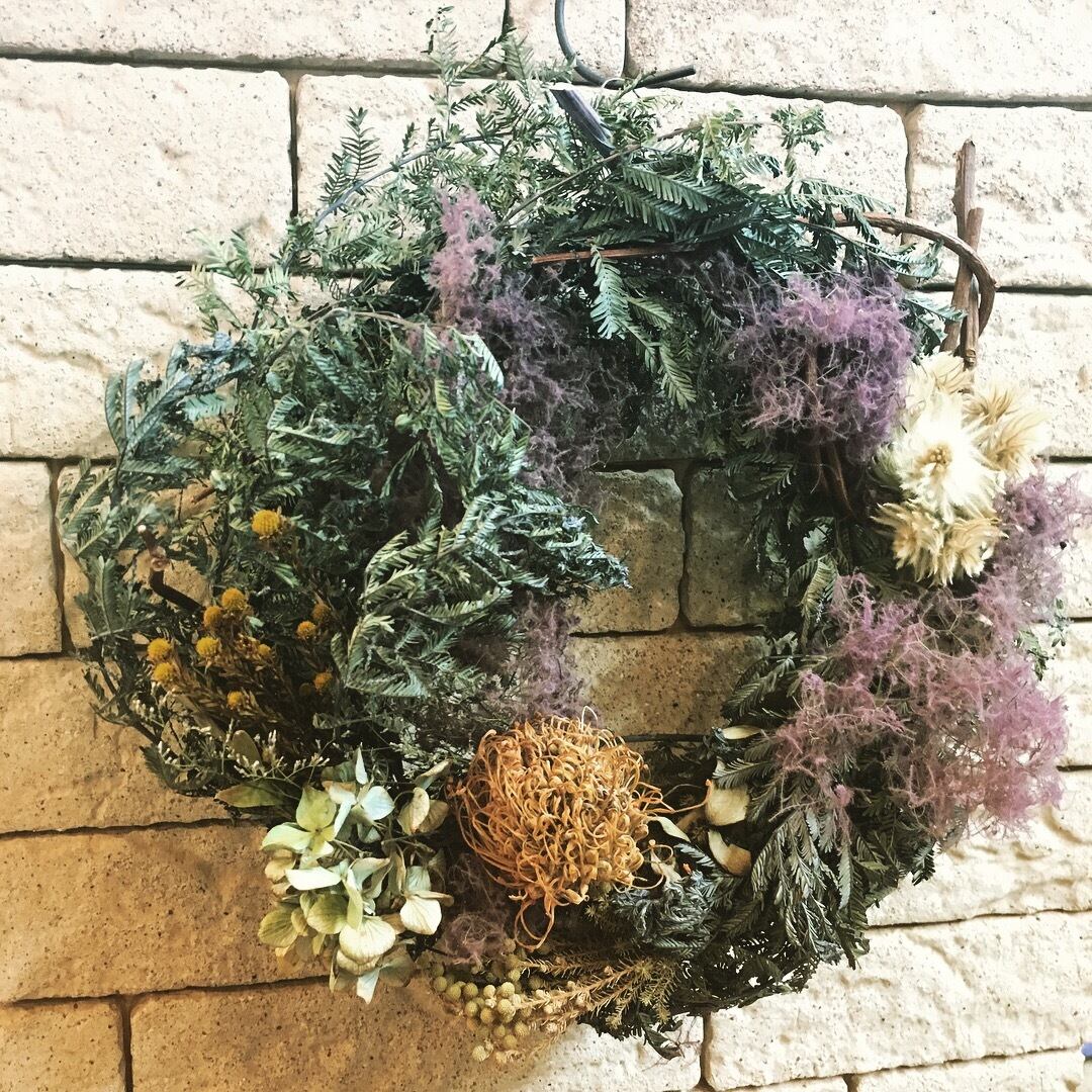 ミモザとクリスマスローズの春待ちリース オーバルリース 大きめ