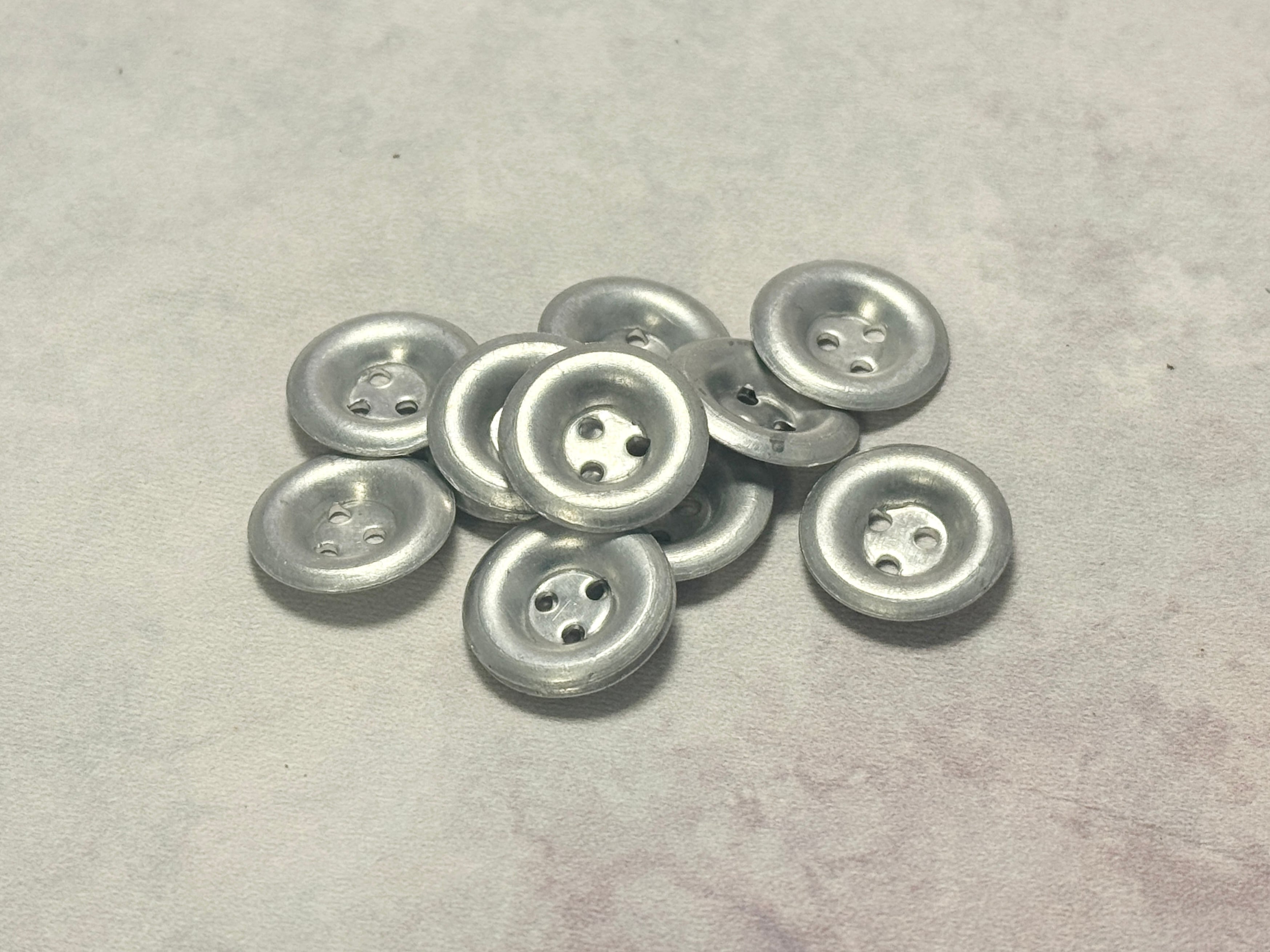 WWII ドイツ軍 3つ穴 18mm アルミボタン 12個セット | アイヘンバウム