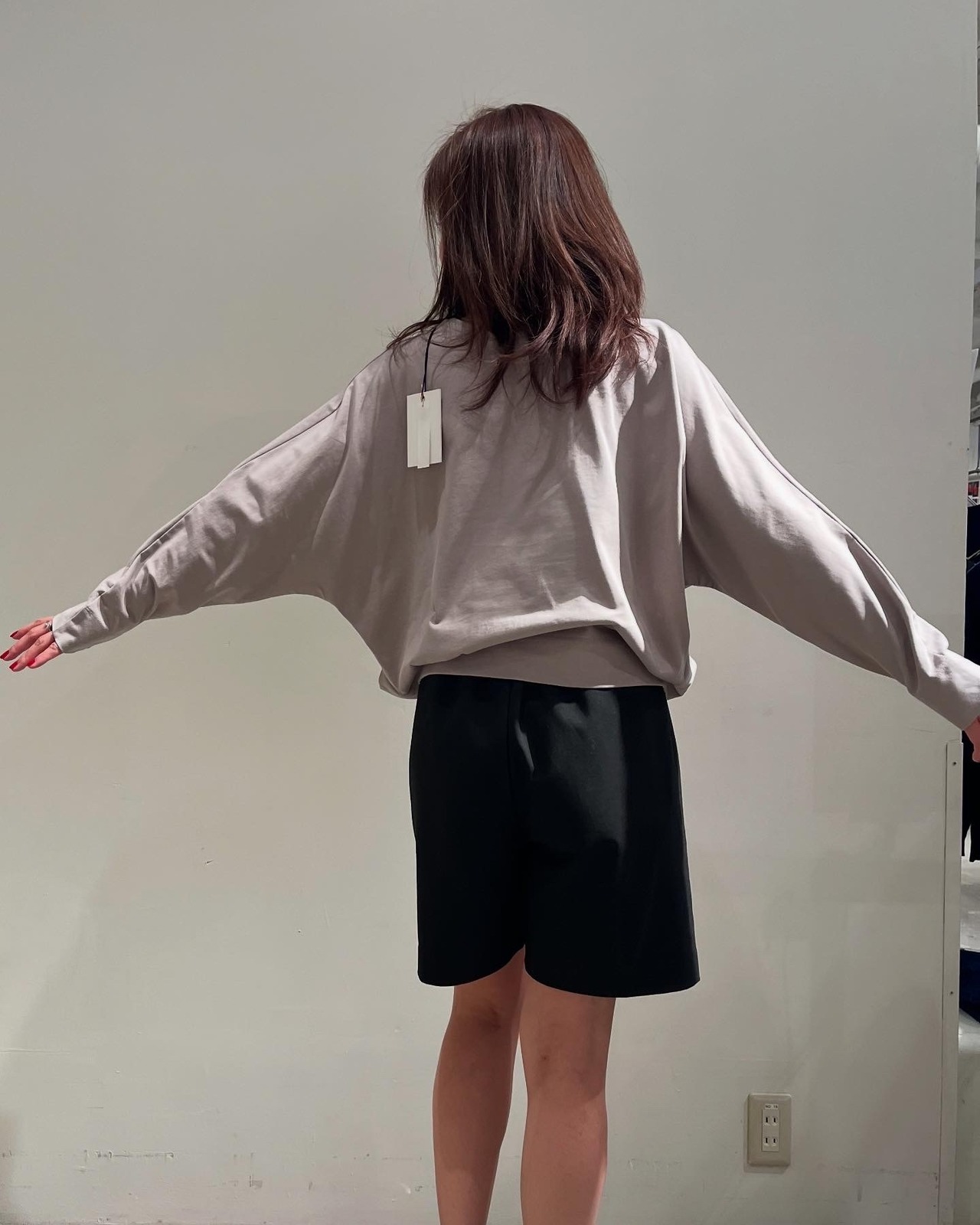 マリードール Maried'or 刺繍貼り付け脇タックドルマン袖クルー