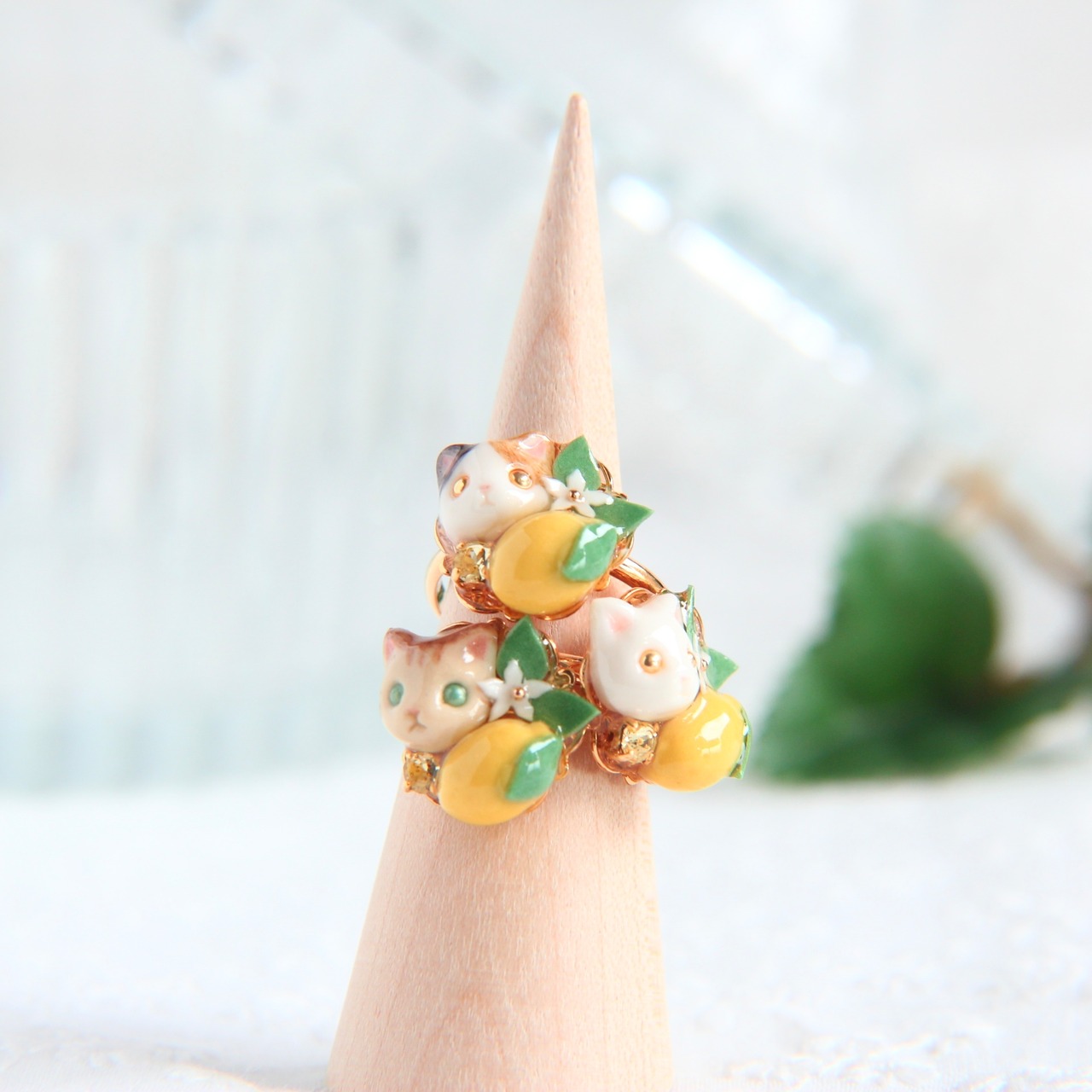 猫とレモンリング