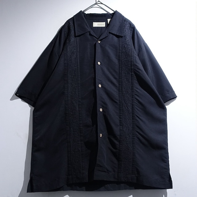 00s "Cubavera" Black Embroidery Design Cuban Shirt