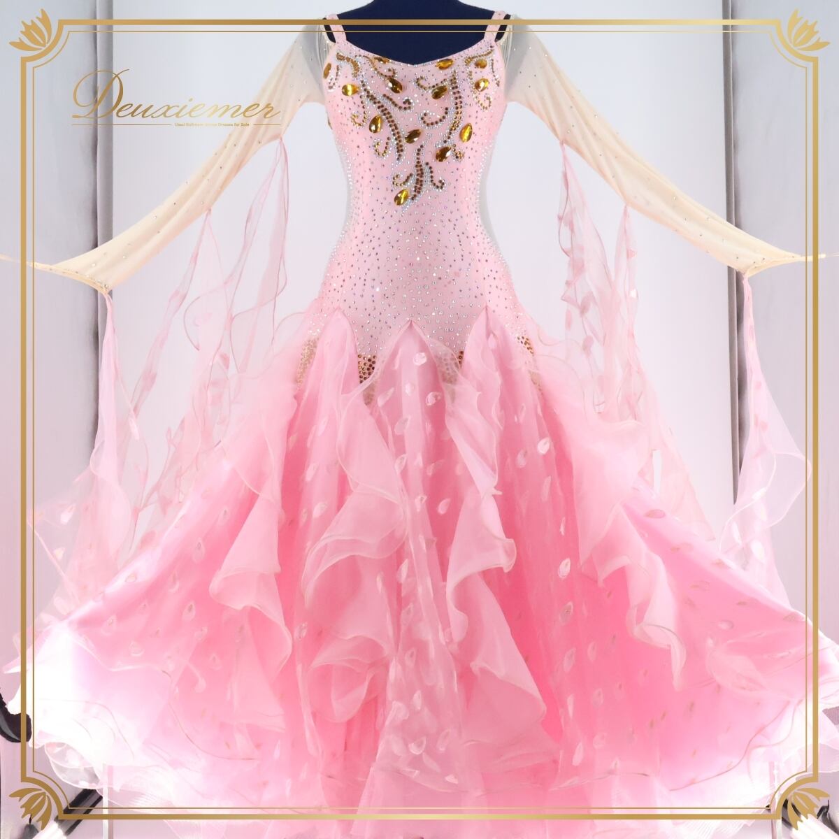 ピンクのフリルダンスドレス、Sサイズ、￼ ピンクのフリルダンスドレス