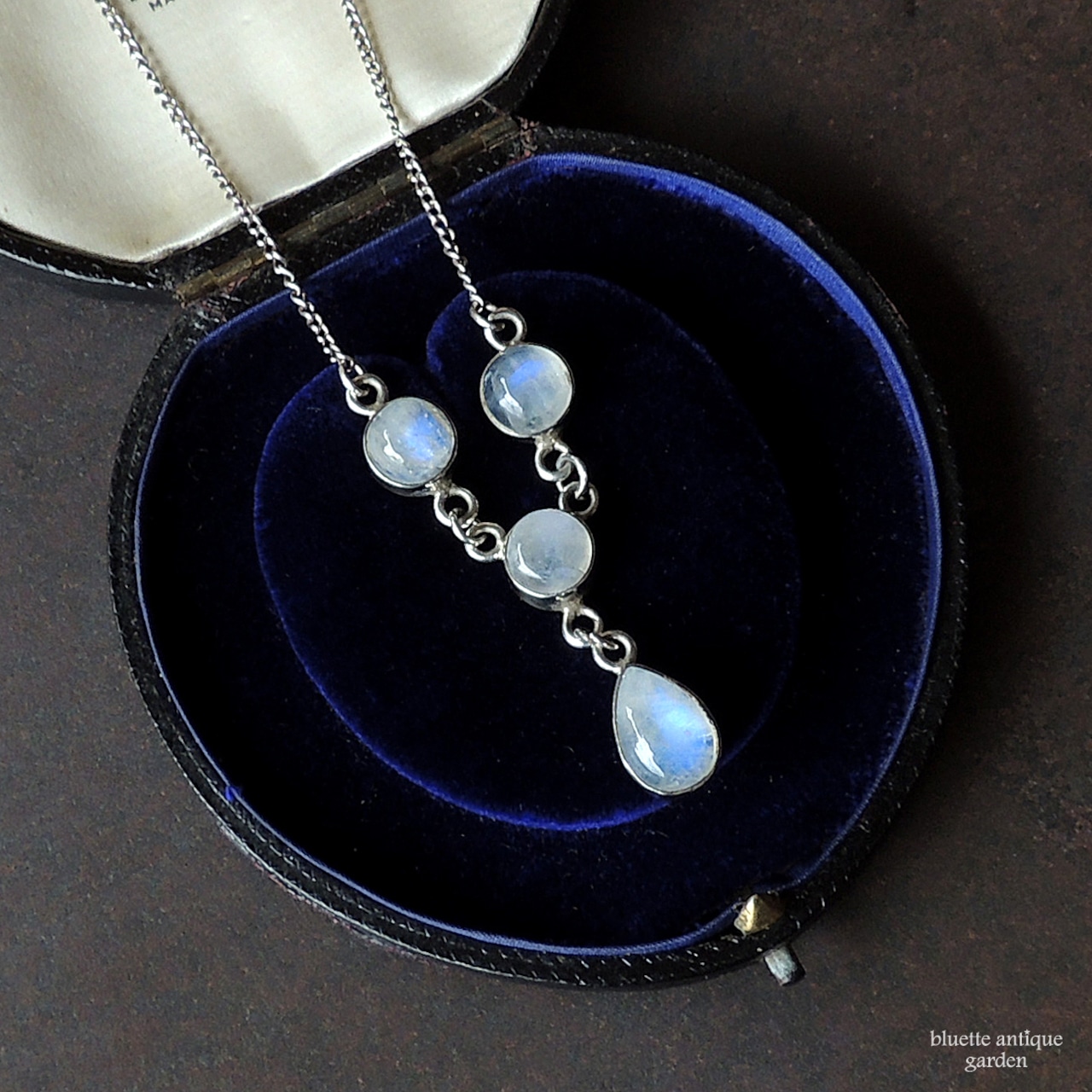 アンティークジュエリー シルバー925 天然ムーンストーン ラヴァリエネックレス(ソーティングメモ付)