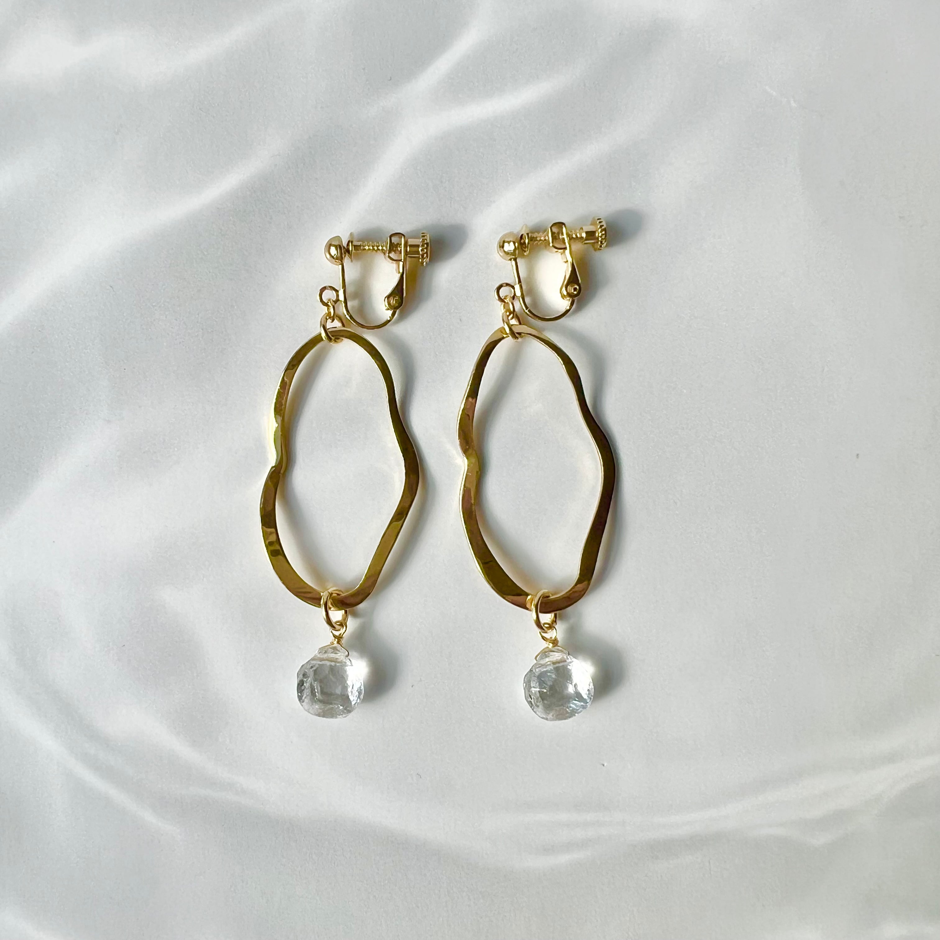 ドラマ着用//チェコガラス×オーバルフープピアス・イヤリング