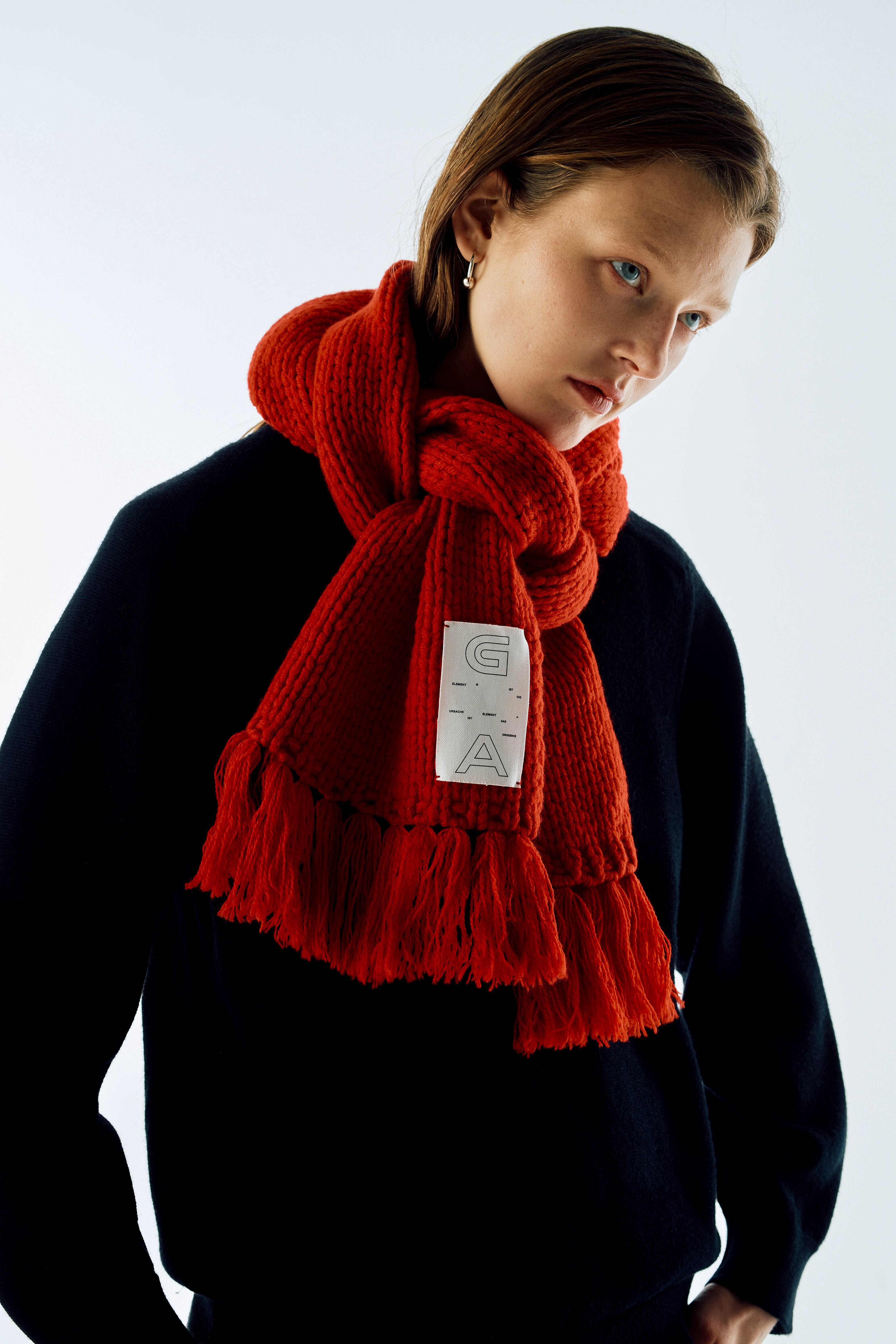 OTTO / RED | GADID ANONIEM