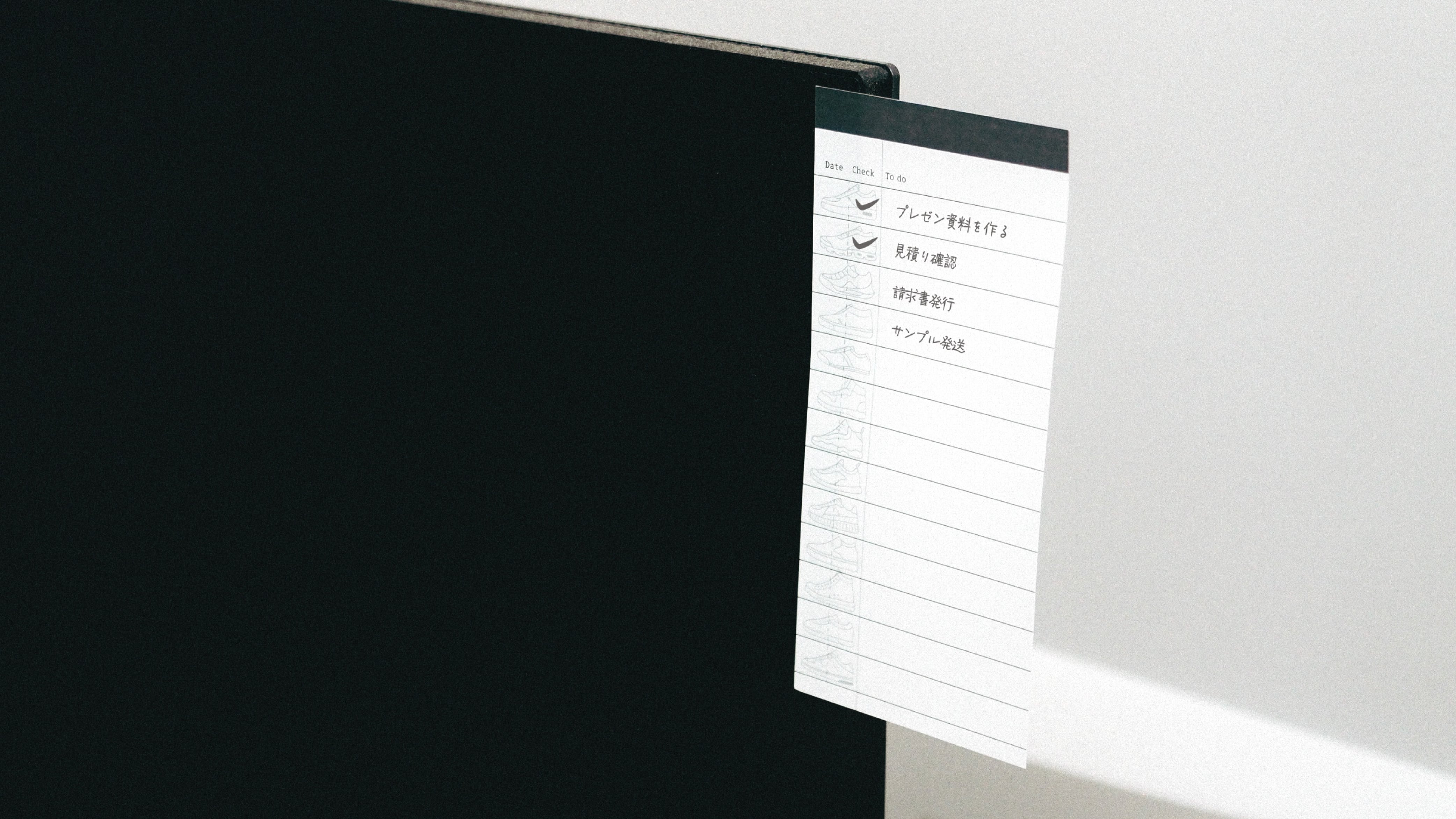 スニーカーチェックリスト | デザインオフィスMONT