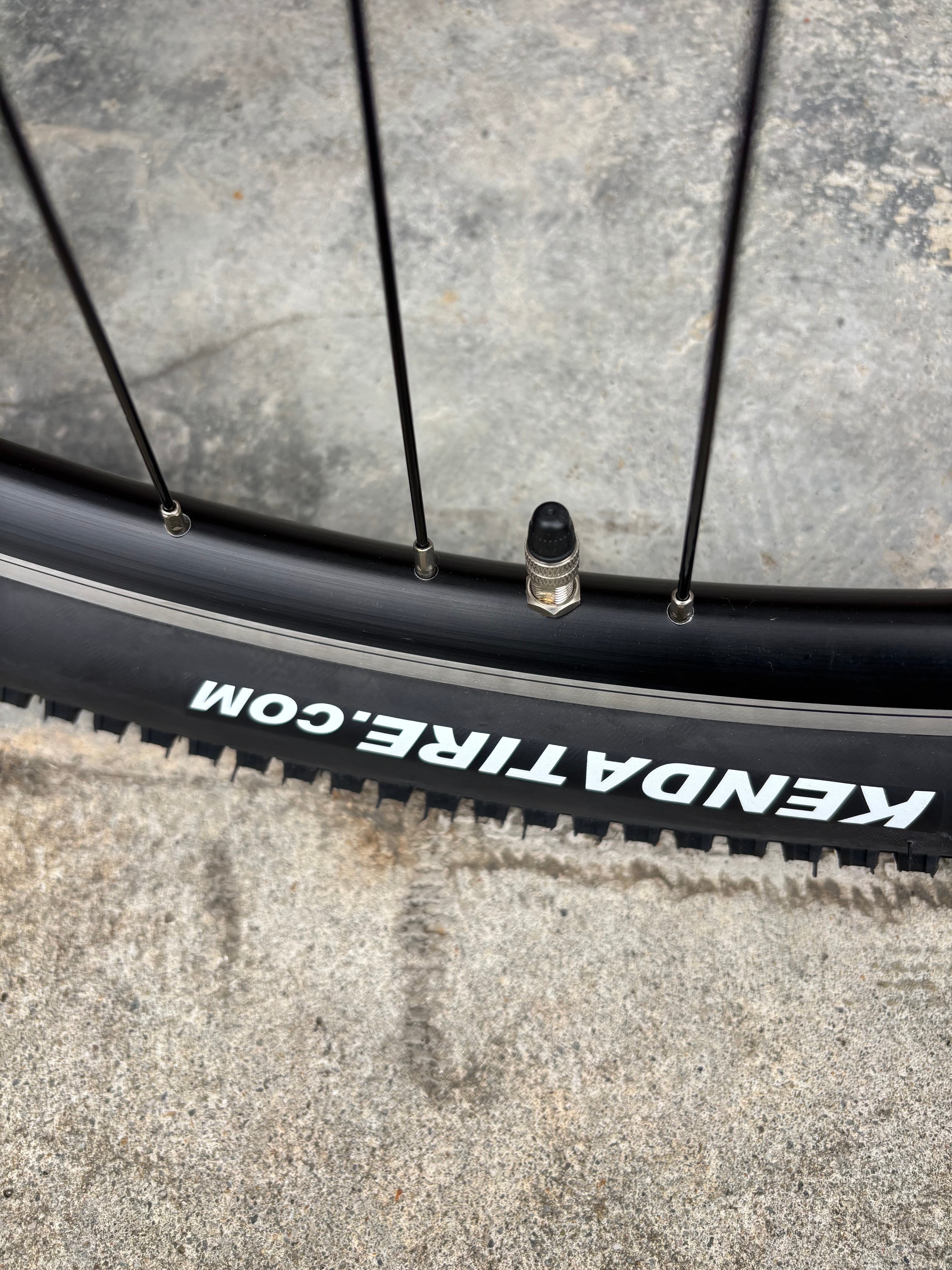 ルイガノLGS-ASM 27.5インチ（650B）マウンテンバイク 自転車