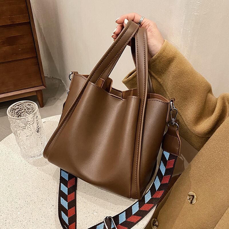 スタンダードオータムウィンター レトロ 秋物 冬物 ハンドバッグ メッセンジャーバッグ Tiancai_Wing_Bag65773158087
