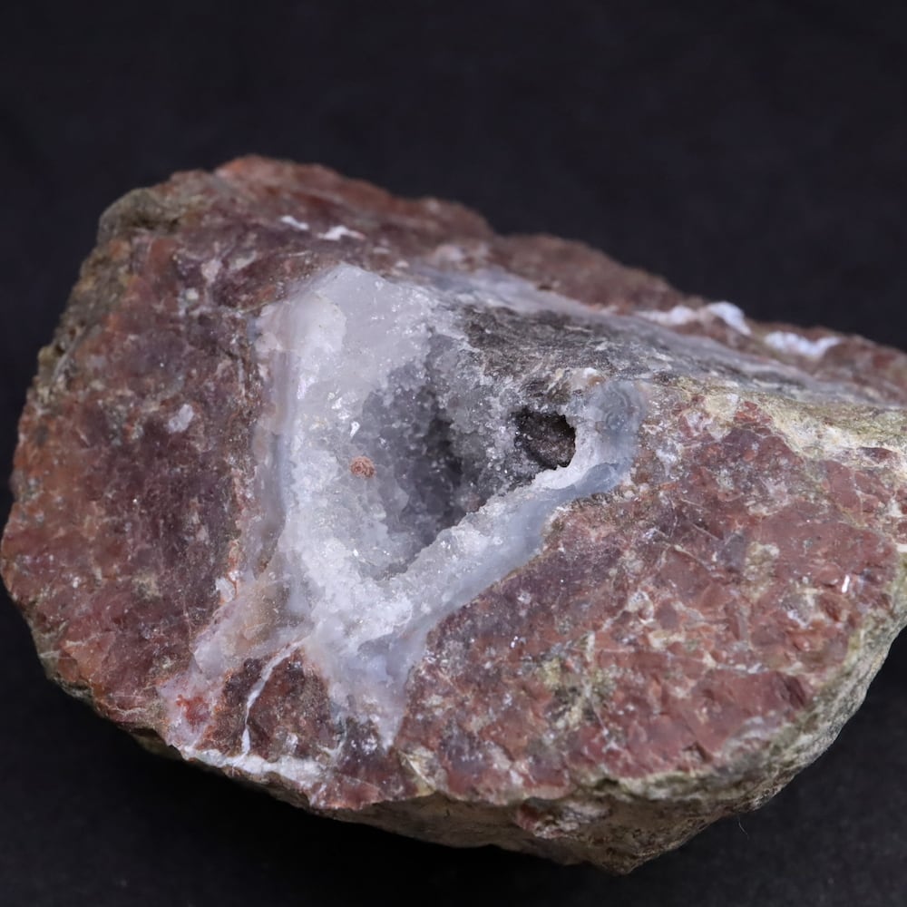 ジオード 934g オパール 瑪瑙 水晶 原石 鑑賞石 自然石 誕生石 鉱石 ジオード 934g オパール 瑪瑙 水晶 原石 鑑賞石 自然石 誕生石