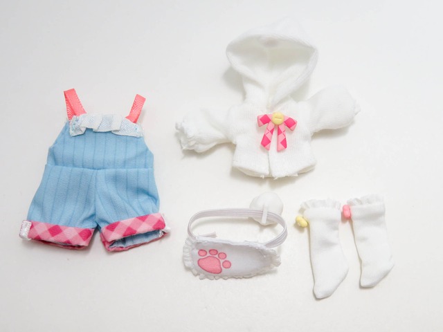 ねんどろいどどーる エミリ わんわん青空ピクニックVer. パーカー サロペット