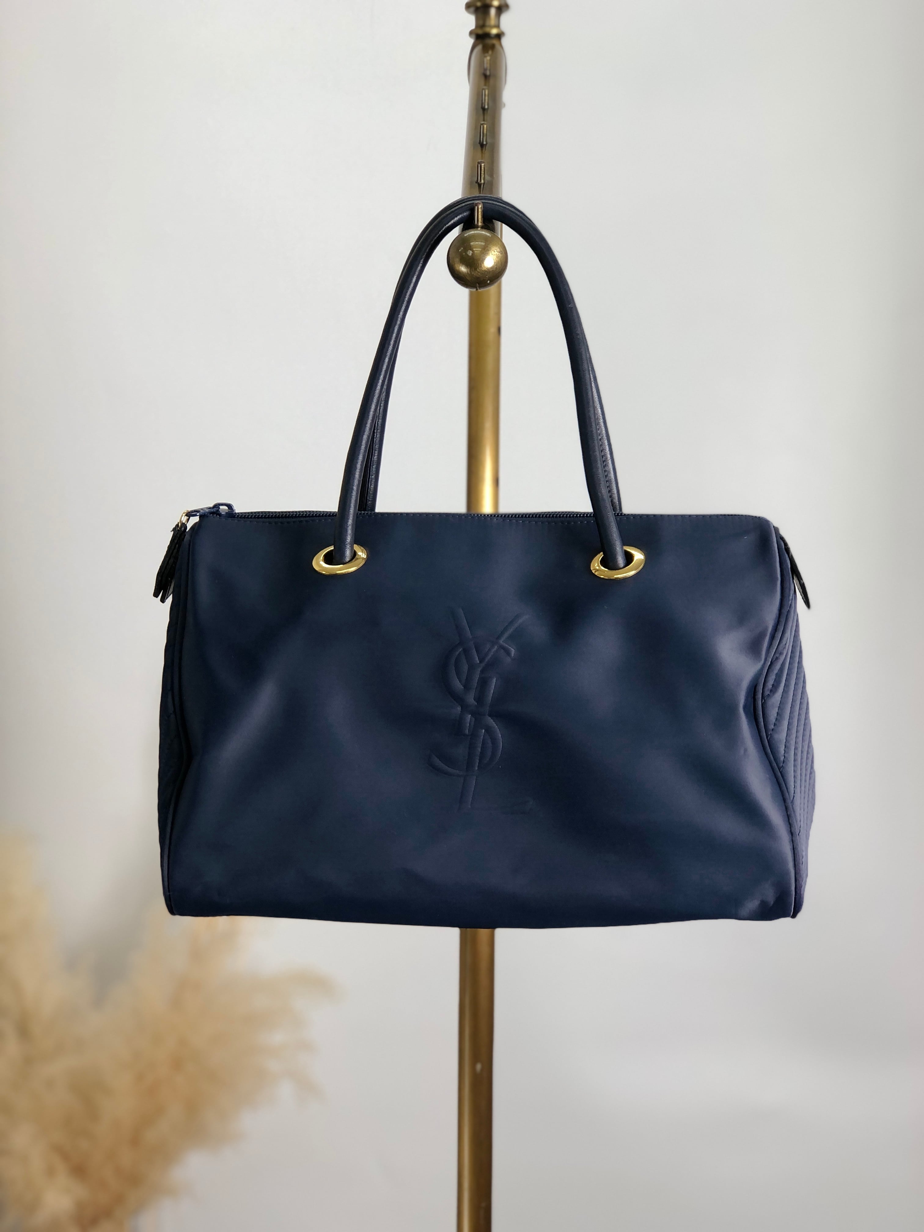 Yves Saint Laurent イヴ・サンローラン ハンドバッグ ネイビー Yves Saint Laurent イヴ・サンローラン ハンドバッグ ネイビー