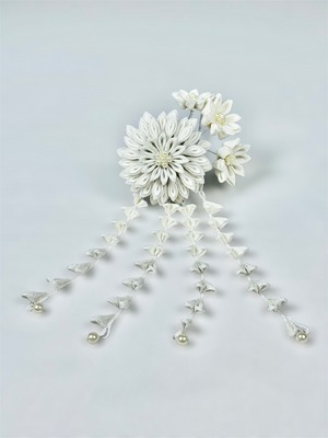 大輪菊の下がりかんざし　白 / 銀