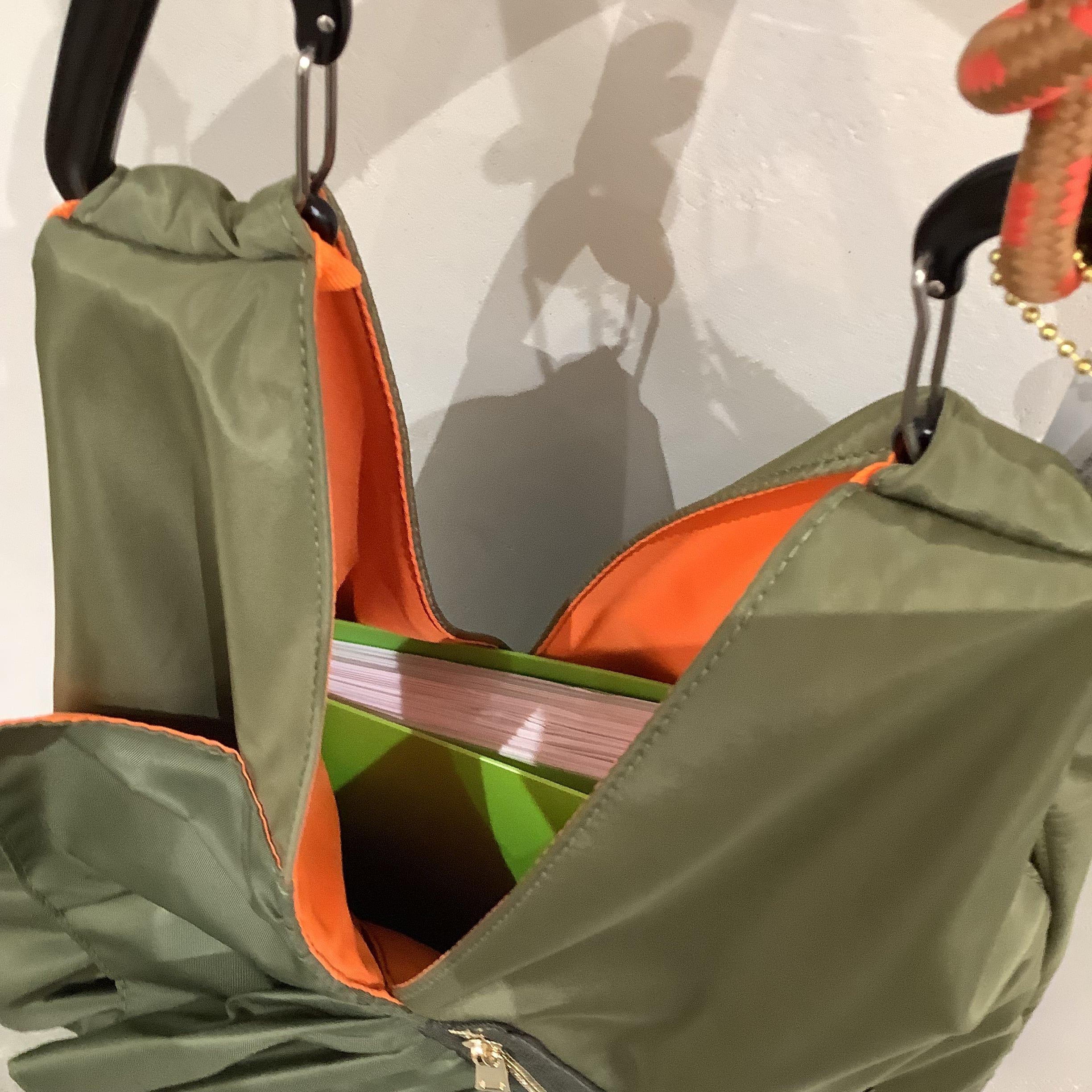 RISLEY×OUTDOOR(リズレイ×アウトドア)】トライアングルフリルバッグ