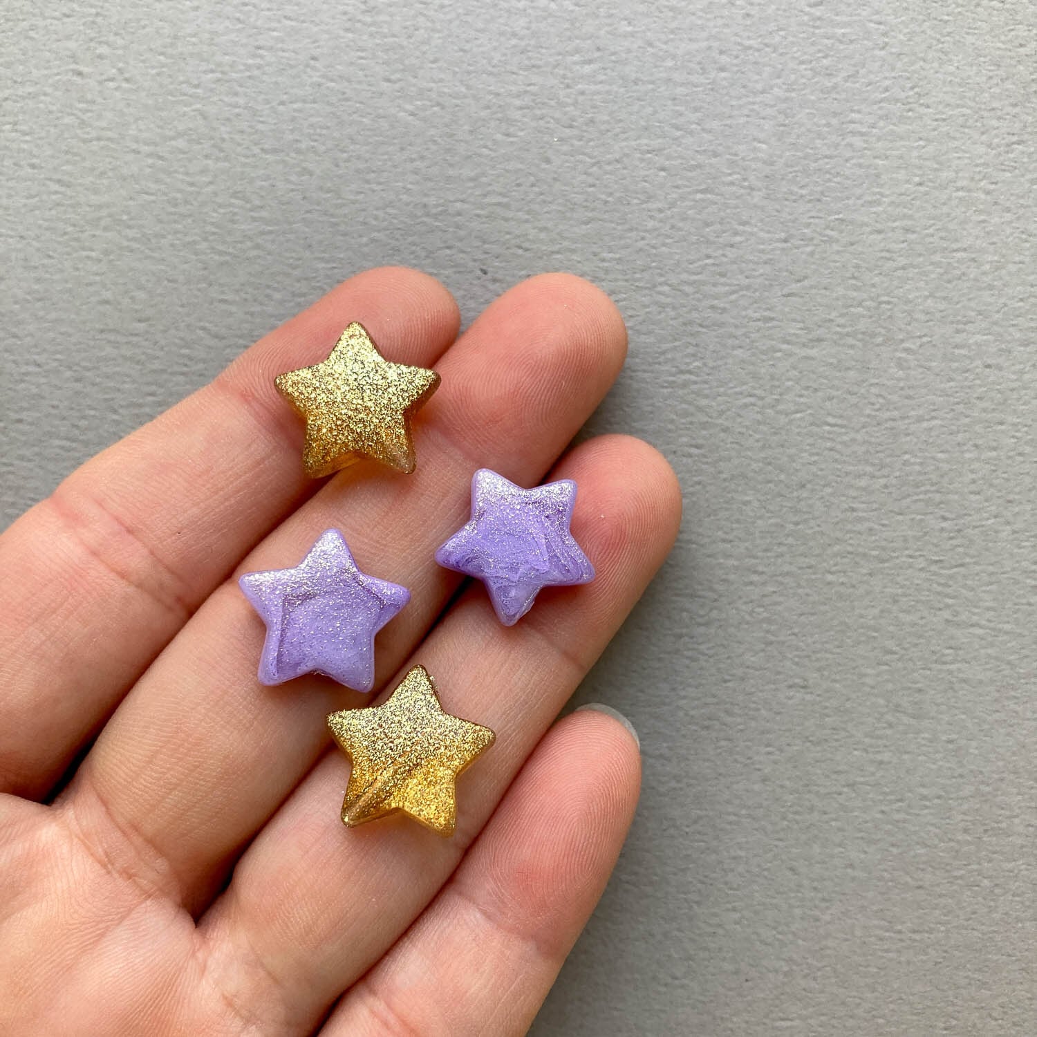 再入荷〉表面ザラザラゴールドラメ星ビーズS（15mm） | Dua