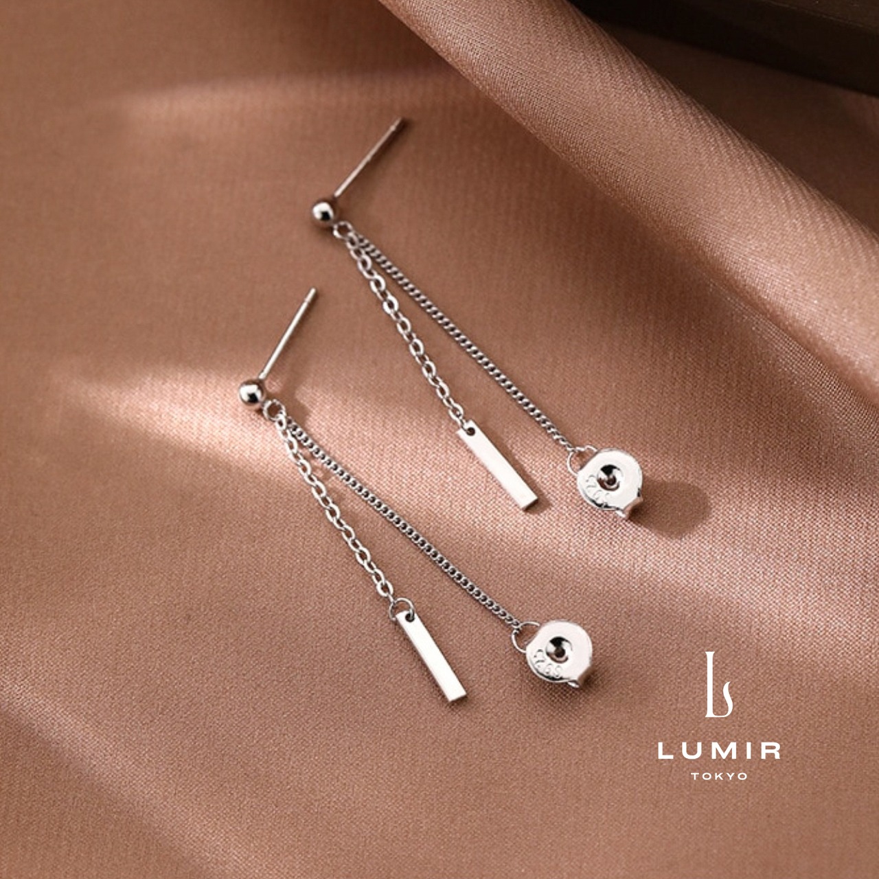 ロングチェーンタッセルピアス