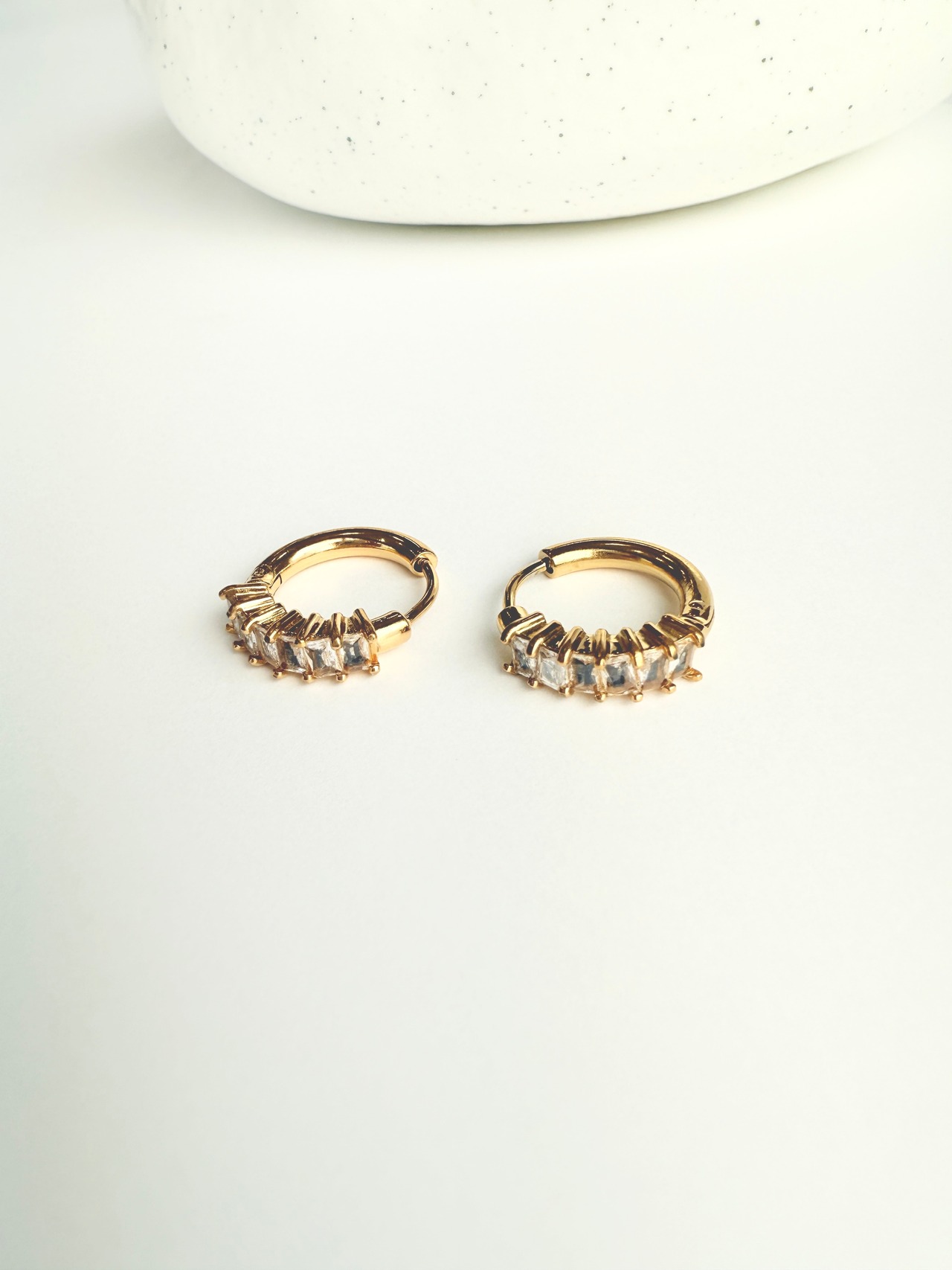 Shine Crest Pierce
