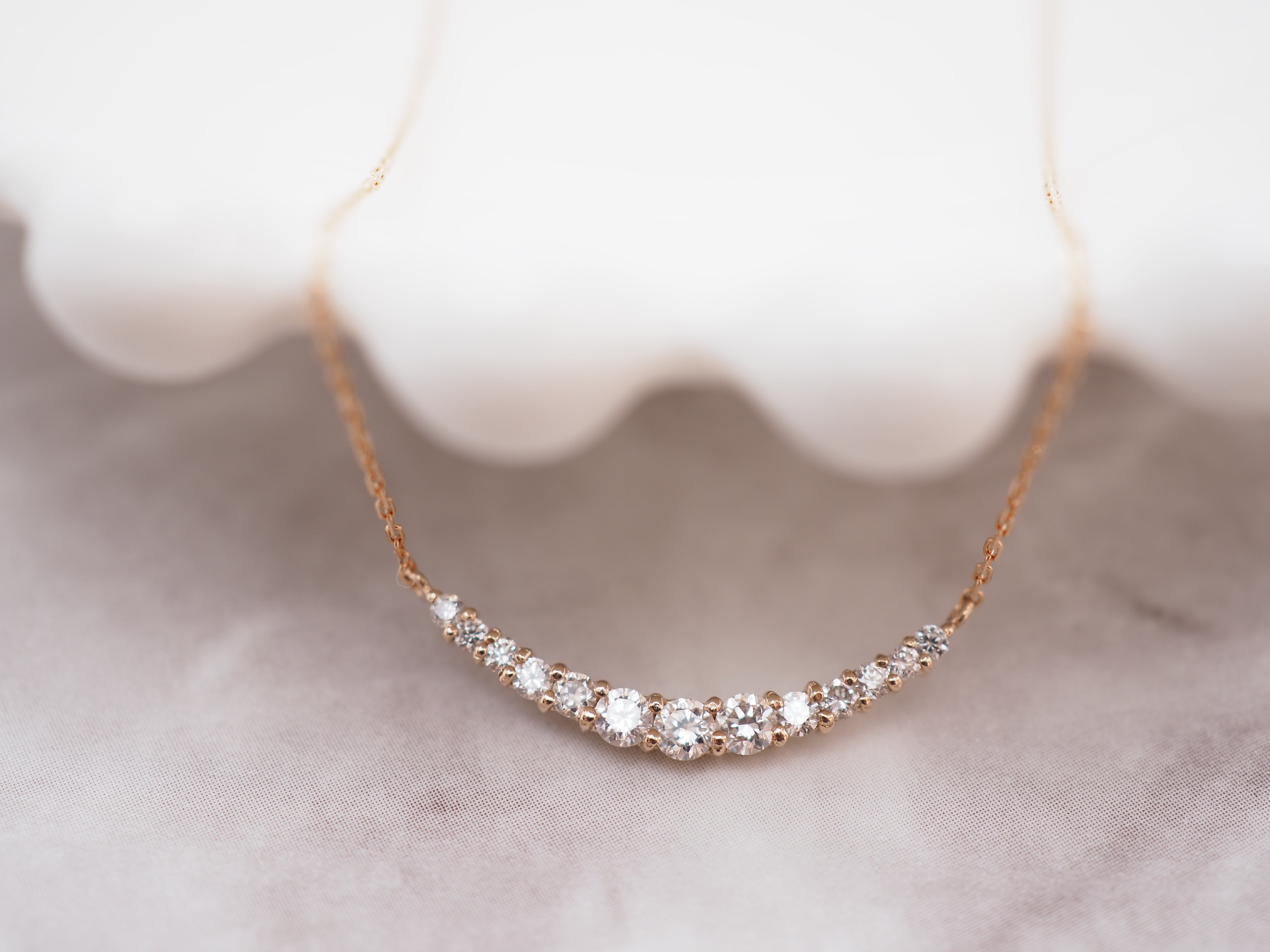 商品番号：P3037–L】プラチナ900 Pt900 K18 0.20カラット 一文字