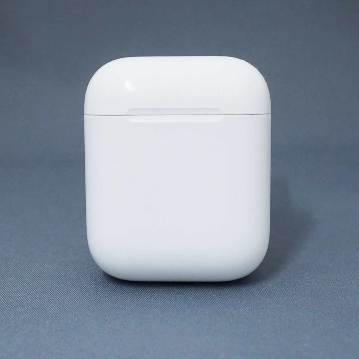 Apple AirPods 4 充電ケースのみ USED品 ノイズキャンセリング搭載 第