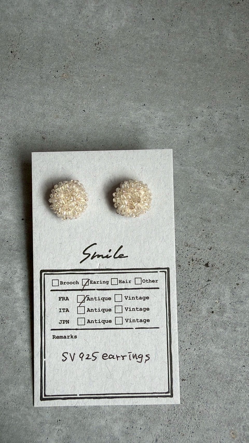 装身具「SmiLe」 №24 antiquebeadsピアス