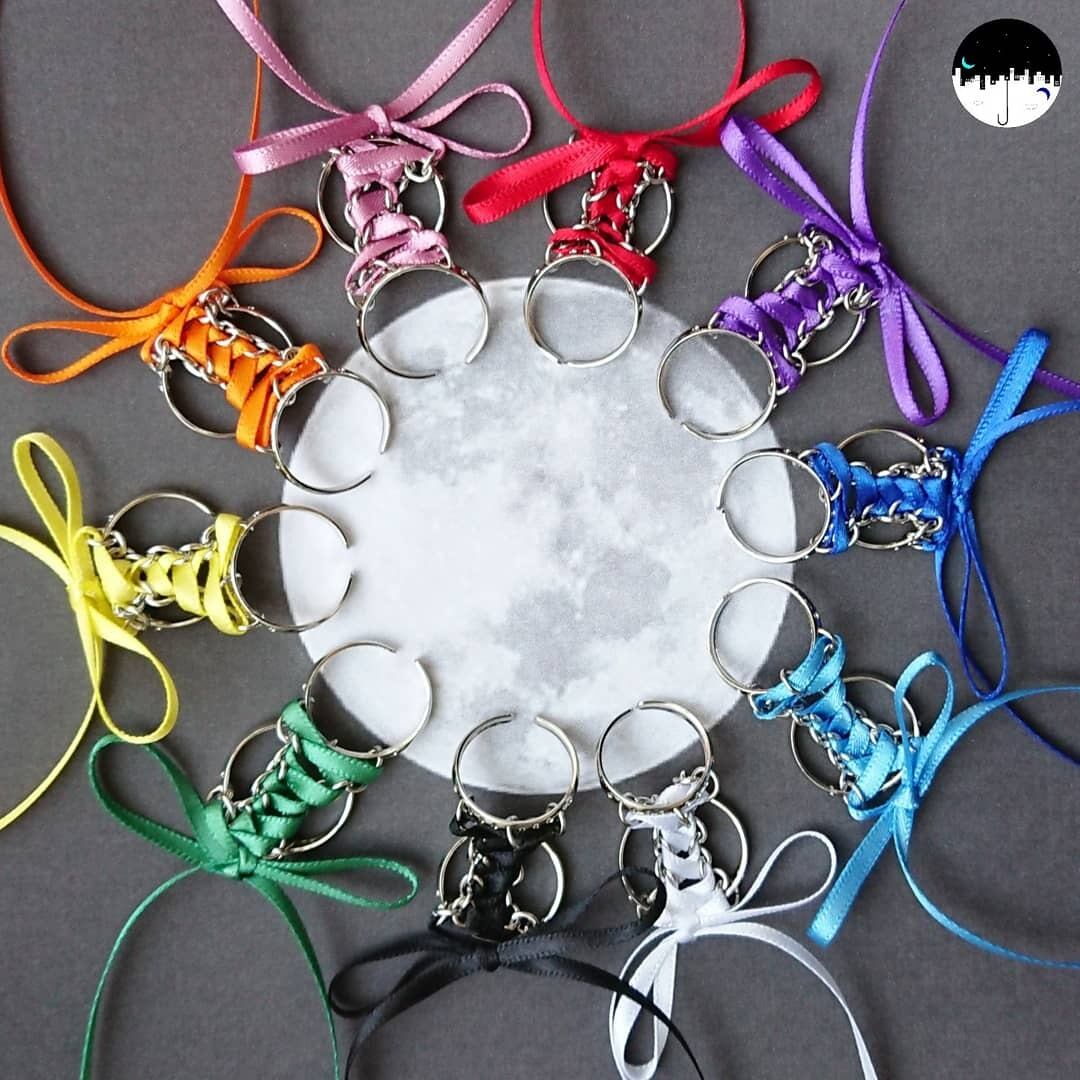 バイカラー】コルセットピアスリング【フリーサイズ】 | ざっか 夜光昼