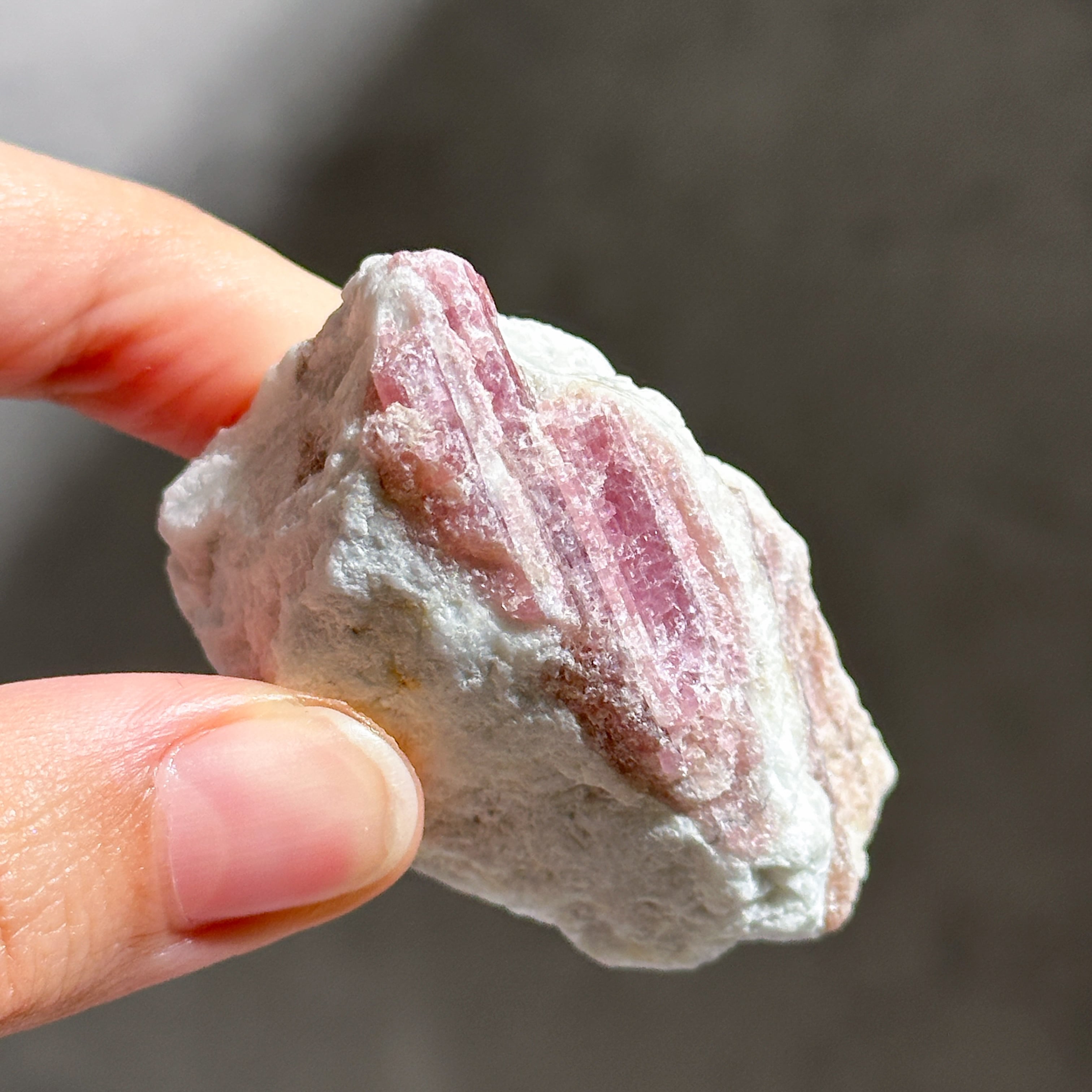ピンクトルマリン 原石31◇ Pink Tourmaline ◇天然石・鉱石