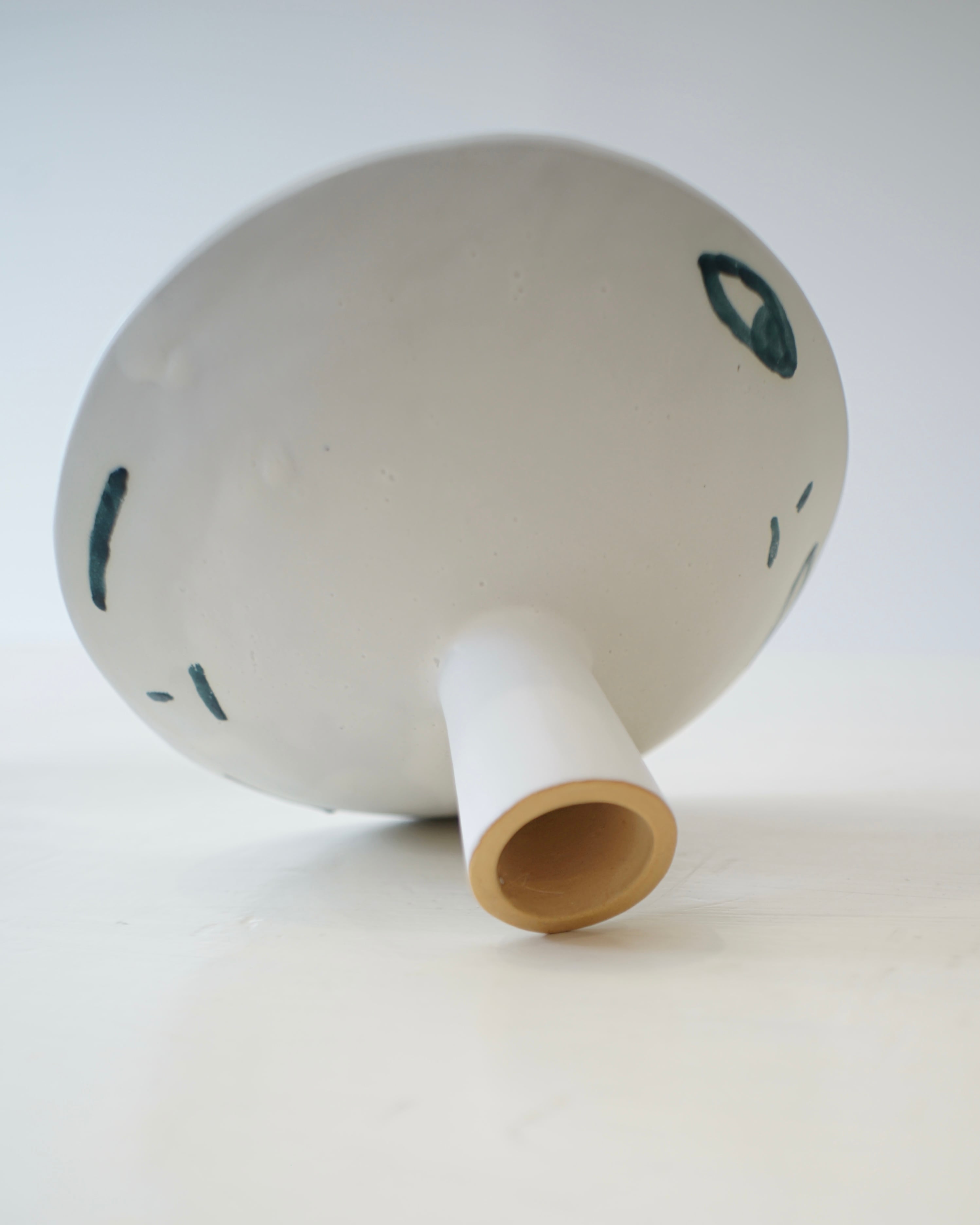 MADOKA RINDAL (マドカリンダル) LONG NECKED BOWL L | H Nagano