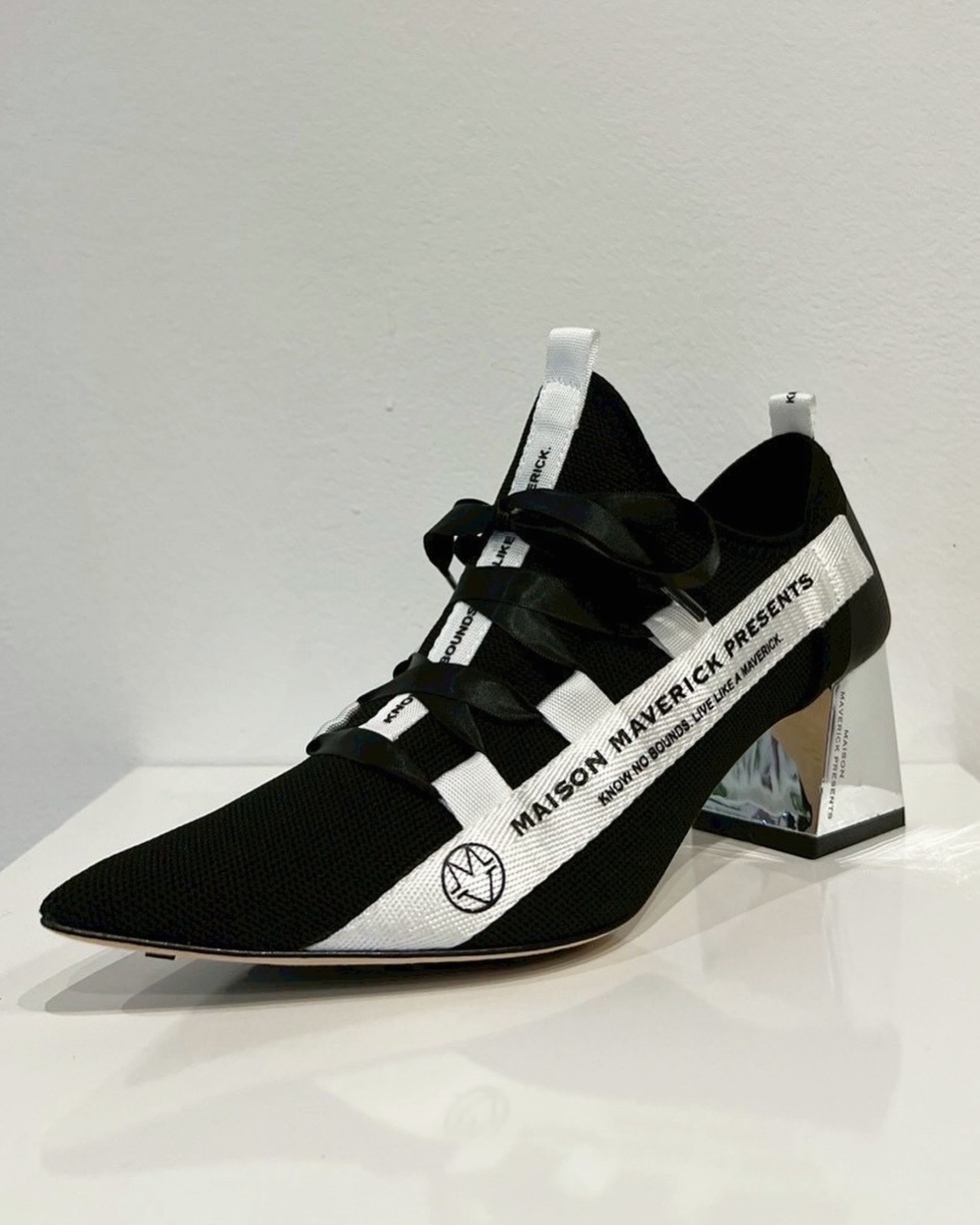 メゾンマヴェリックプレゼンツ  Speed Sneaker Block Heels