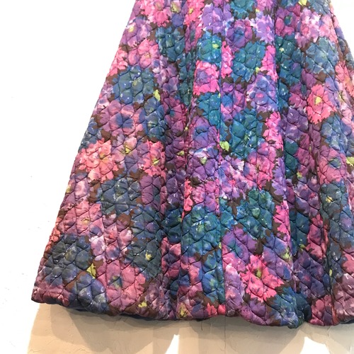 【USED】キルティング カラフル 花柄 フレア スカート