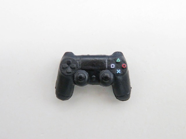 【不明】 小物パーツ ミニチュアPS3コントローラー