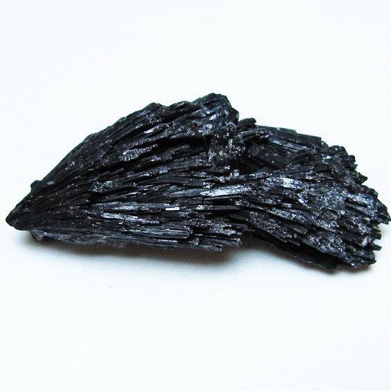 ブラック カイヤナイト 原石 一点物 171-7522