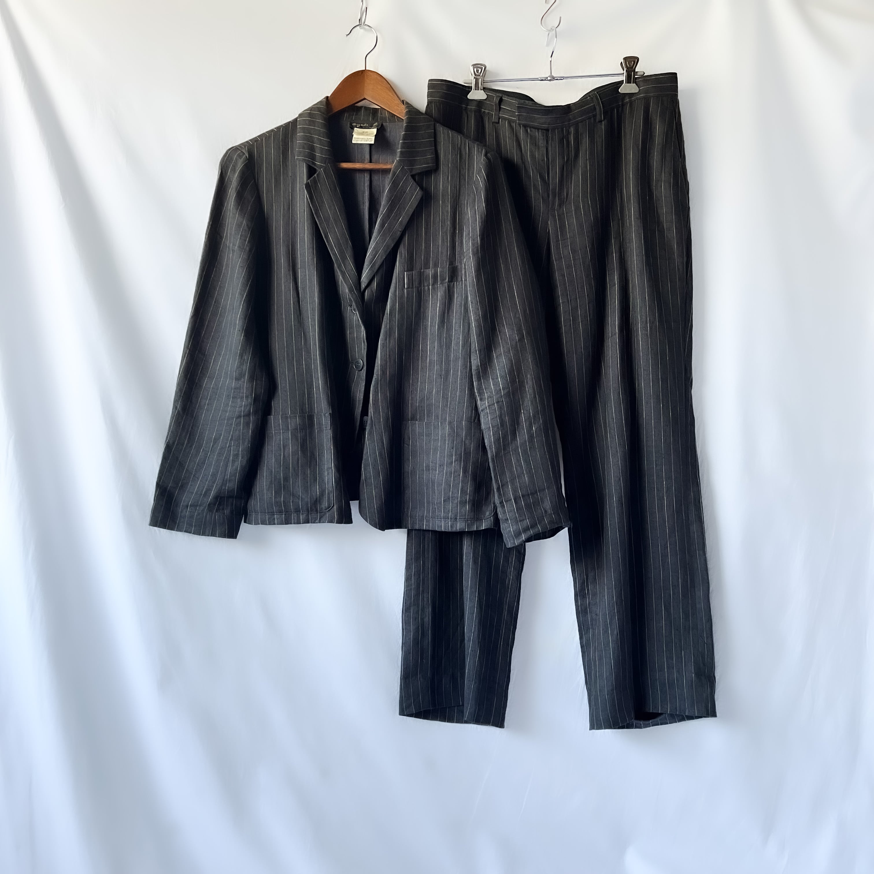 s “agnes. b” set up made in Poland linen fabric Charcoal gray