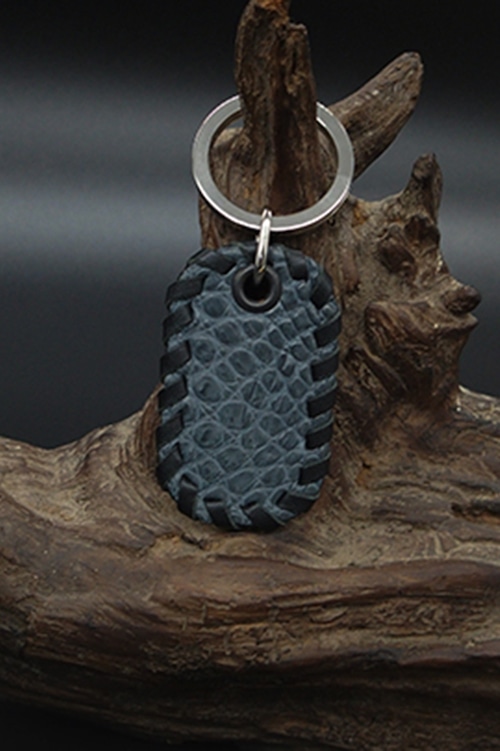 Item No.0466：Dog tag key holder/CROCODILE/ French Gray