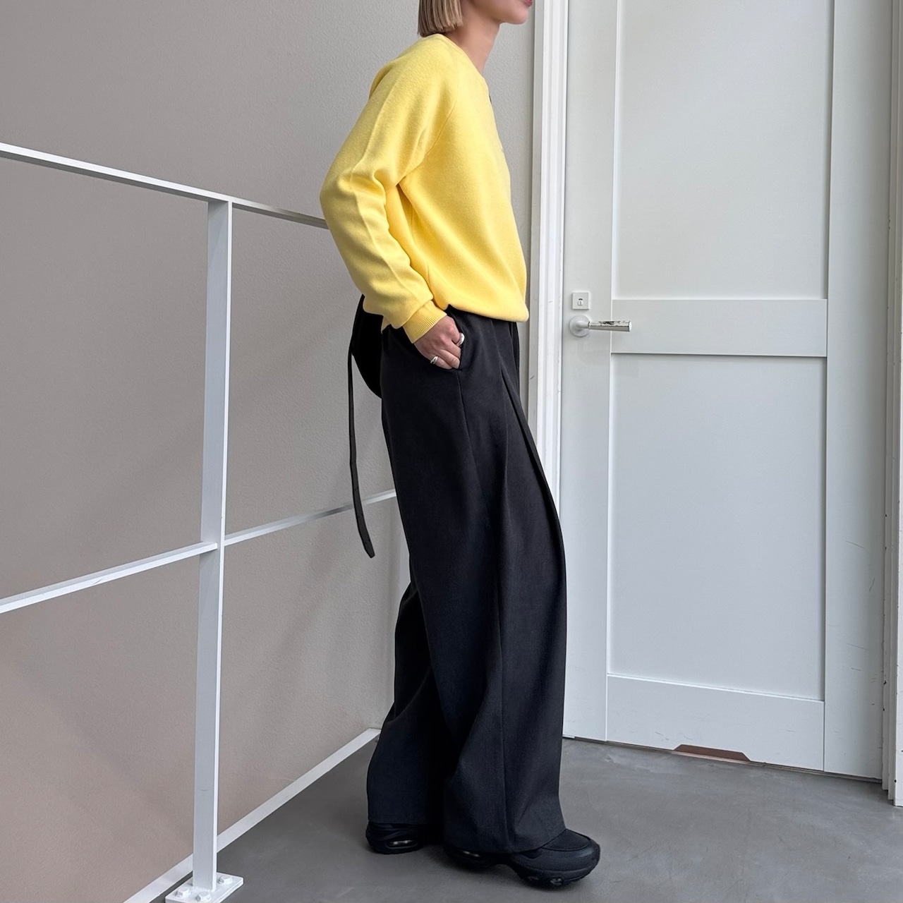 刺繍ロゴスウェットライクKnit/イエロー