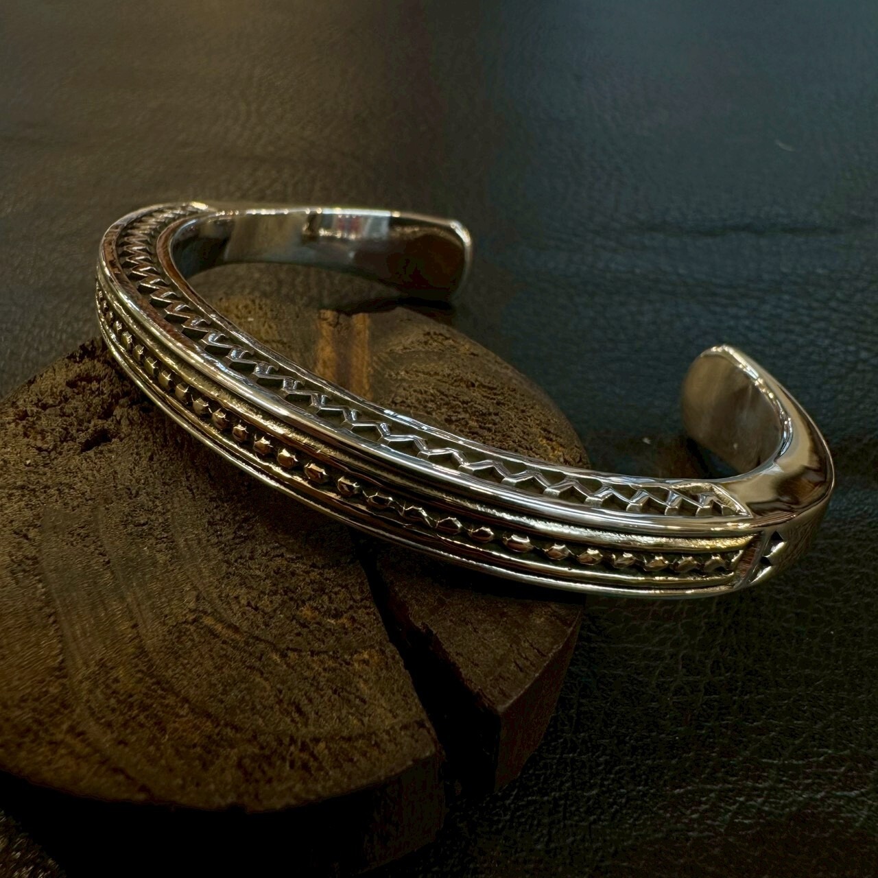 ライルセカテロ(Lyle Secatero) 14Kスクエアバングル Mサイズ - 2