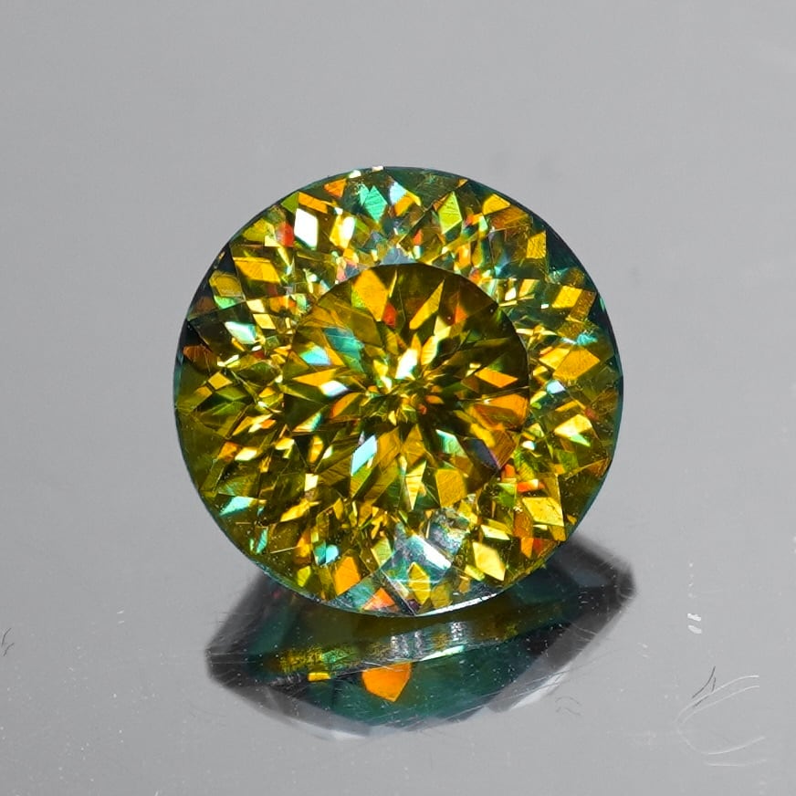 贅沢なファイアの煌めき 1ct UP 天然 スフェーン ルース | Frederick's