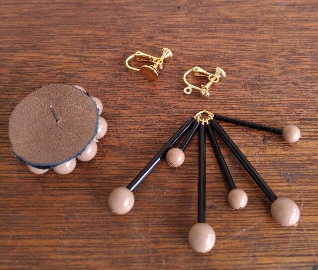 つぶつぶアシメのピアスorイヤリング