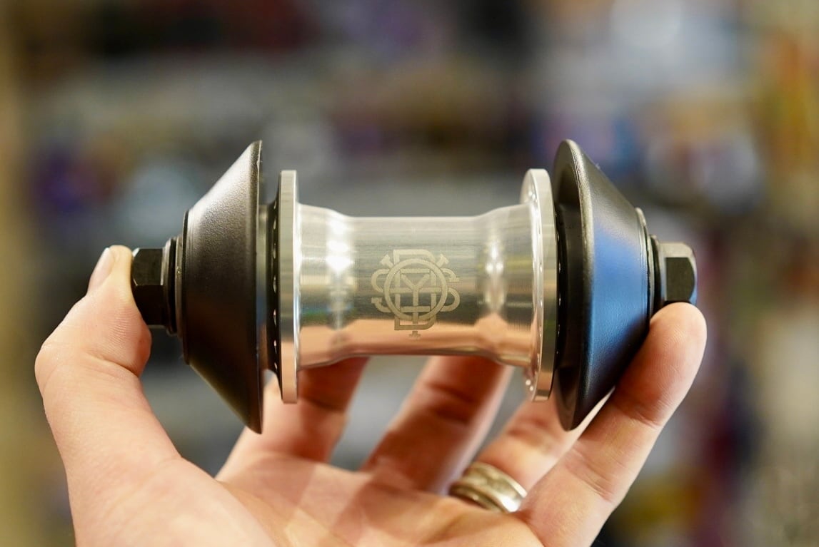 SKAPEGOAT X 90EAST - F2 Freecoaster Hub/Black | Counter Attraction