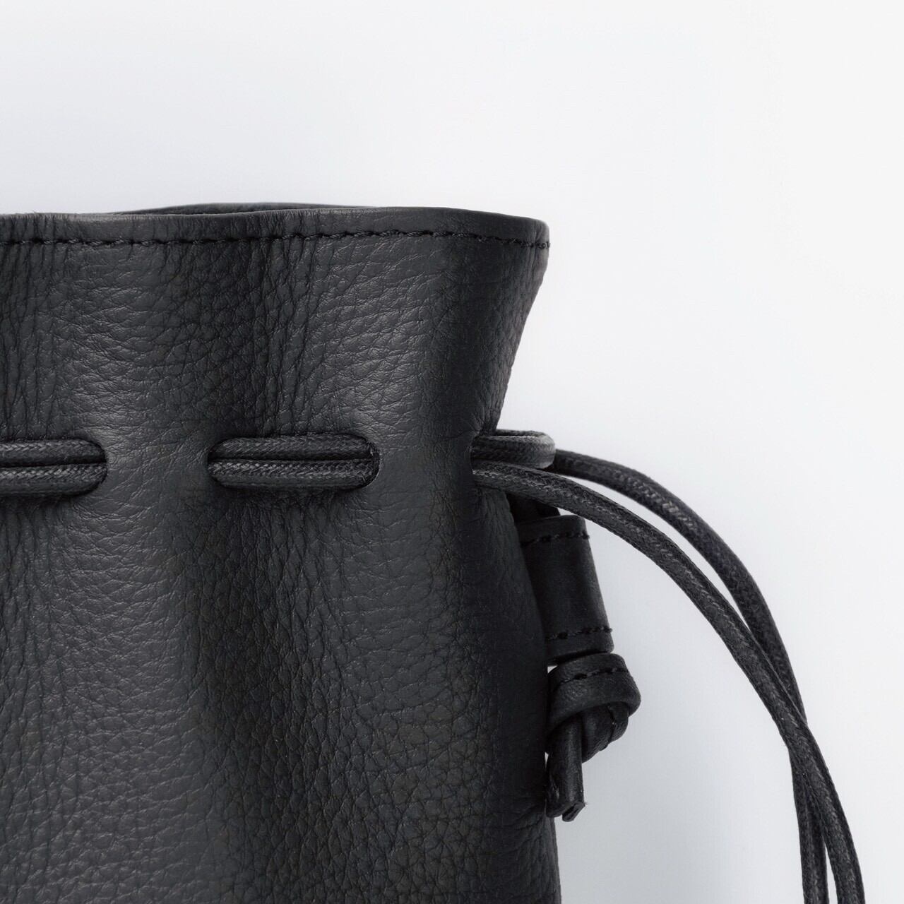 Iru×CRONY.】2WAY LEATHER KINCHAKU BLACK / 受注生産 5月下旬～6月