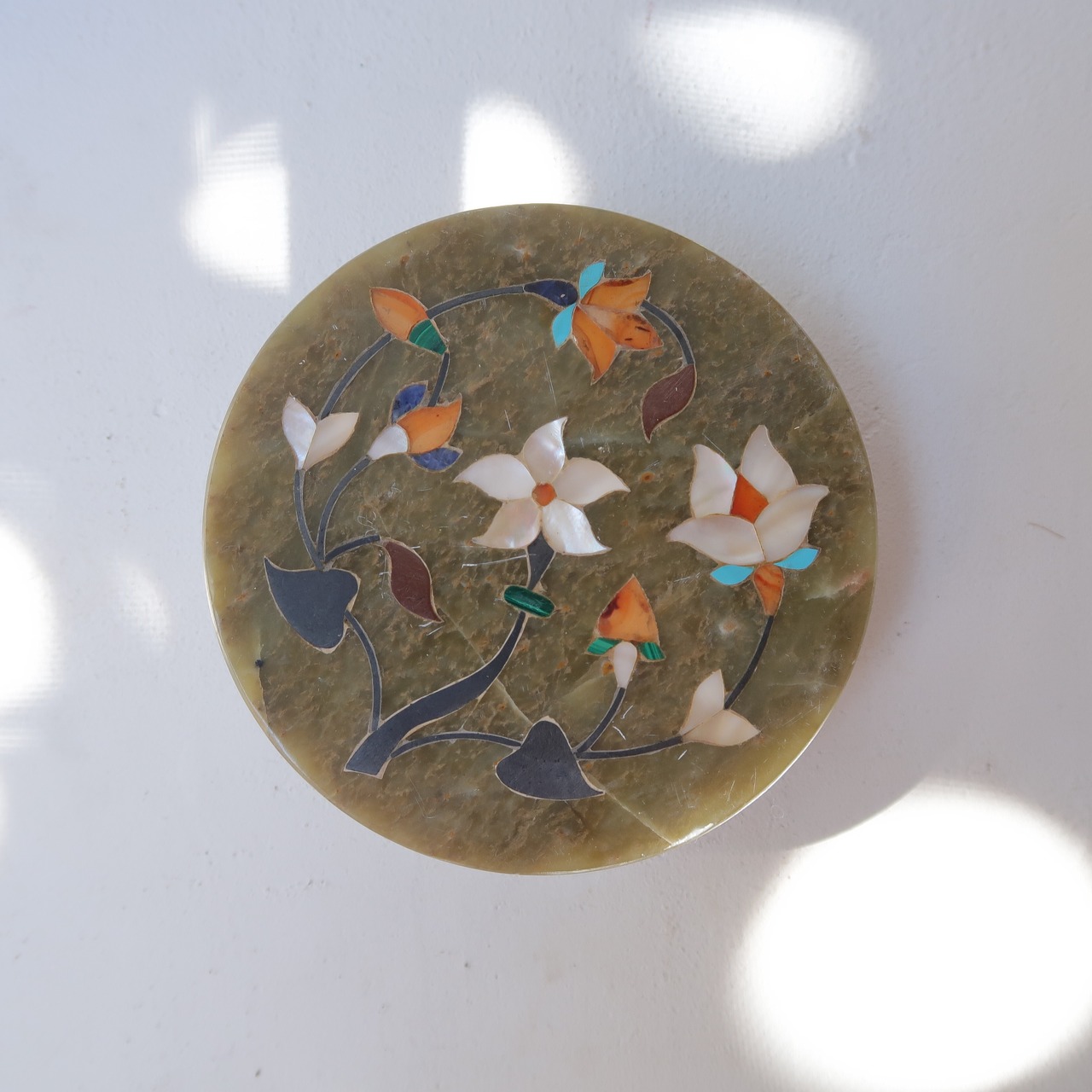 丸いお花のジュエリーボックス