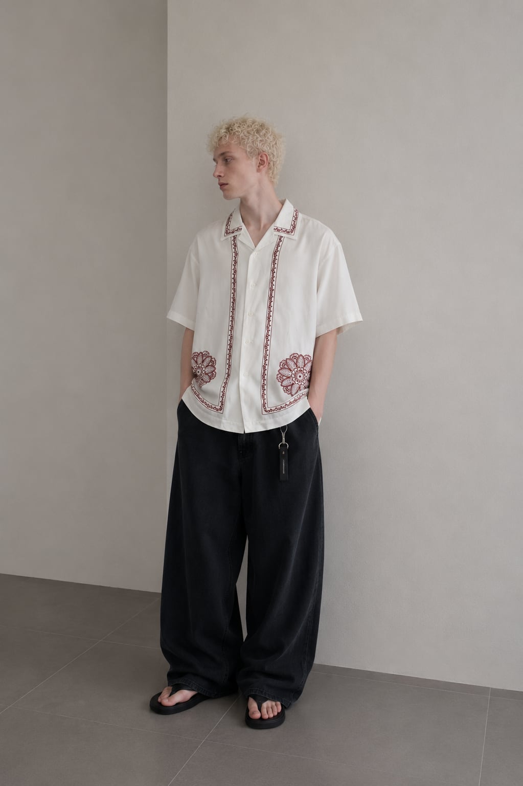 Embroidery open colour shirt / White×ボルドー