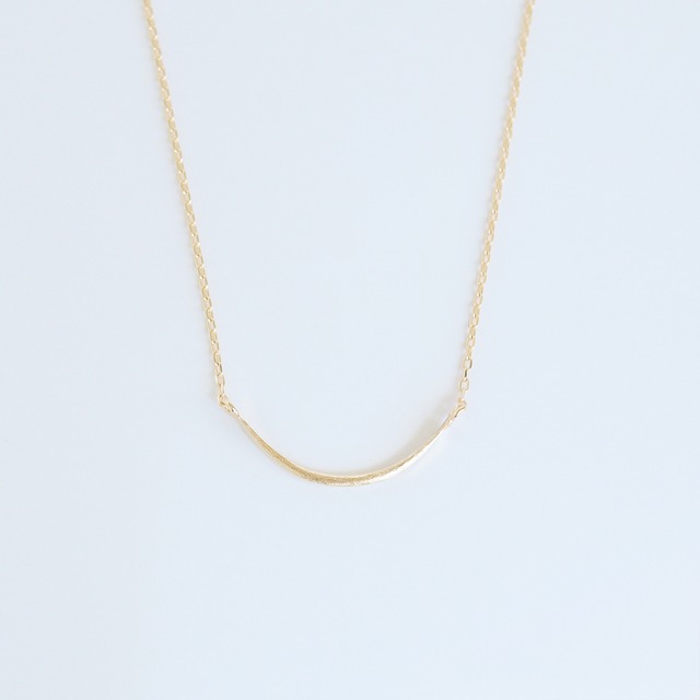 ray curve line necklace